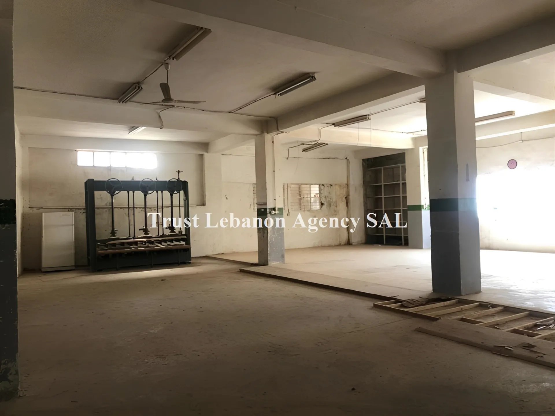 Commercial Property For Sale in Metn, Mansourieh