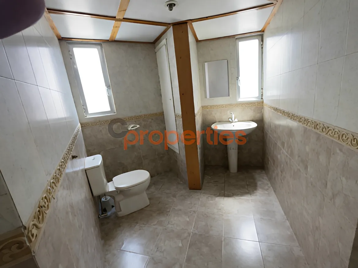 Office for Rent in Dekwaneh