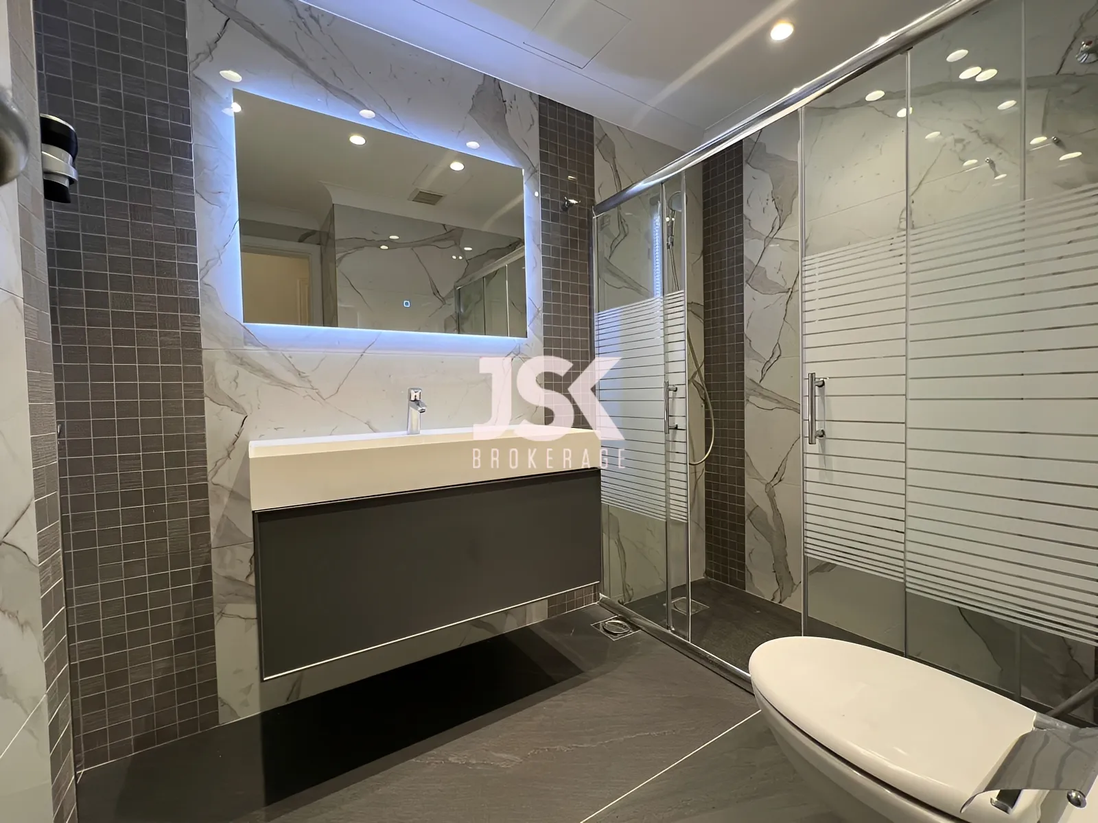 Apartment for Rent in Achrafieh