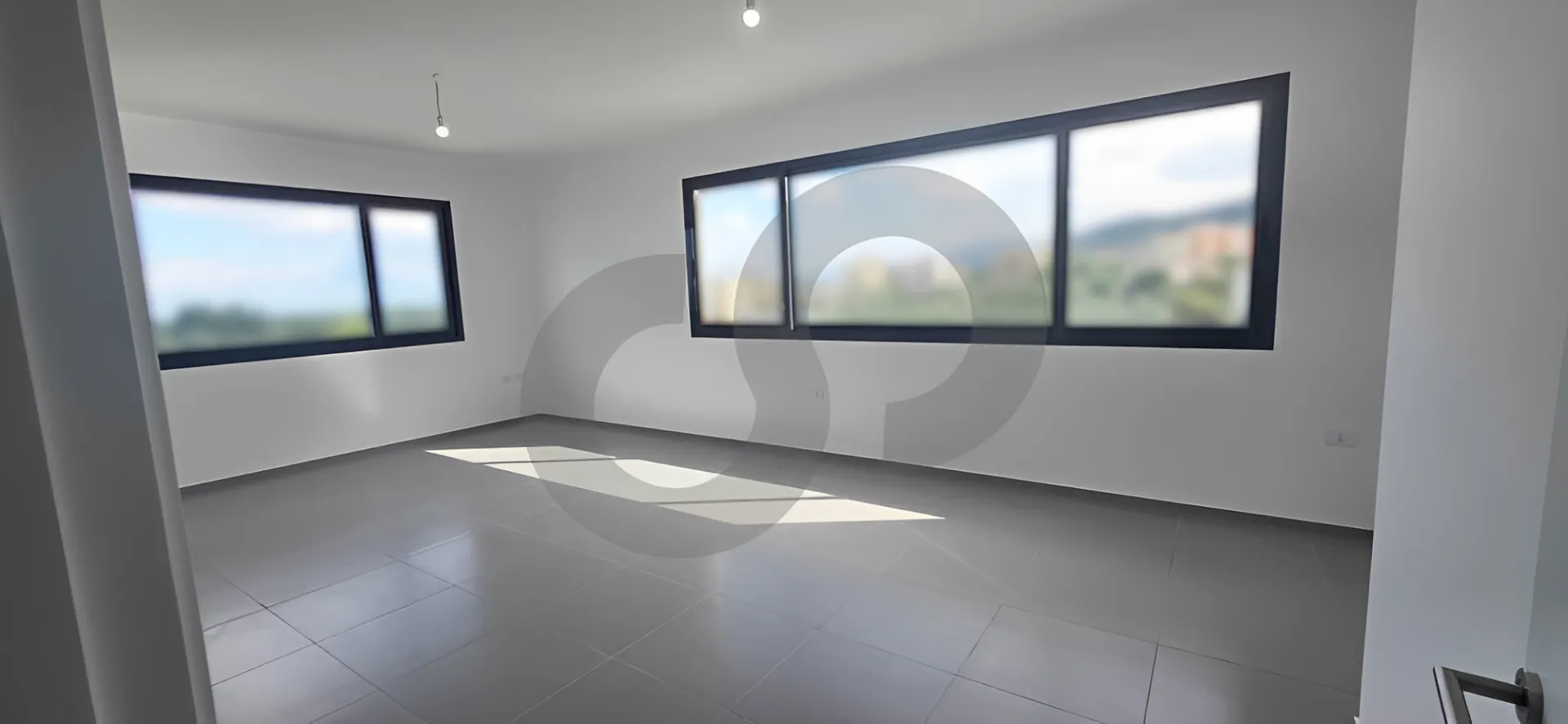 Commercial Property for Rent in Kousba