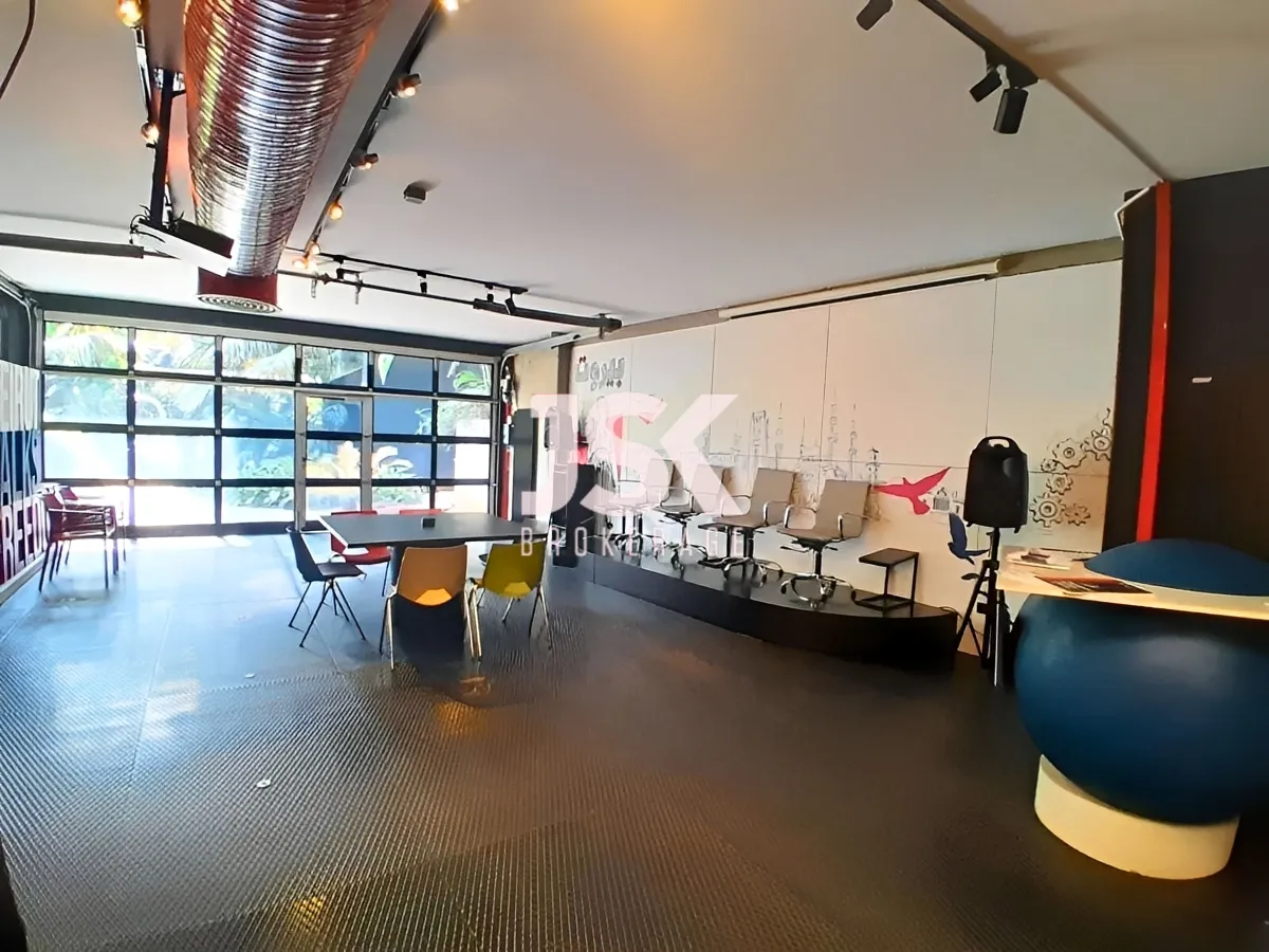 Office for Sale in Achrafieh