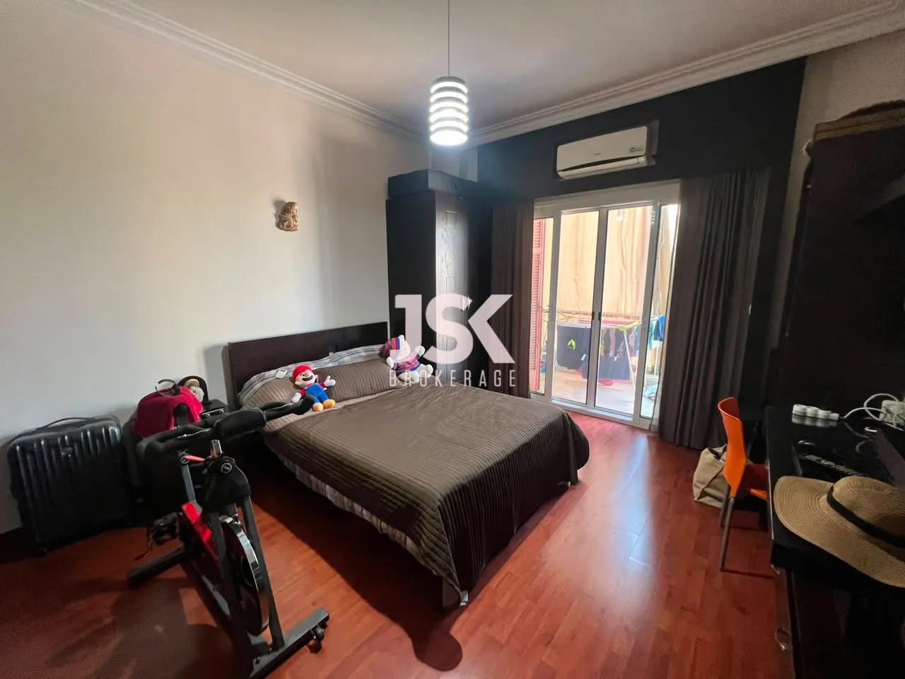 Apartment for Sale in Forn El Chebbak