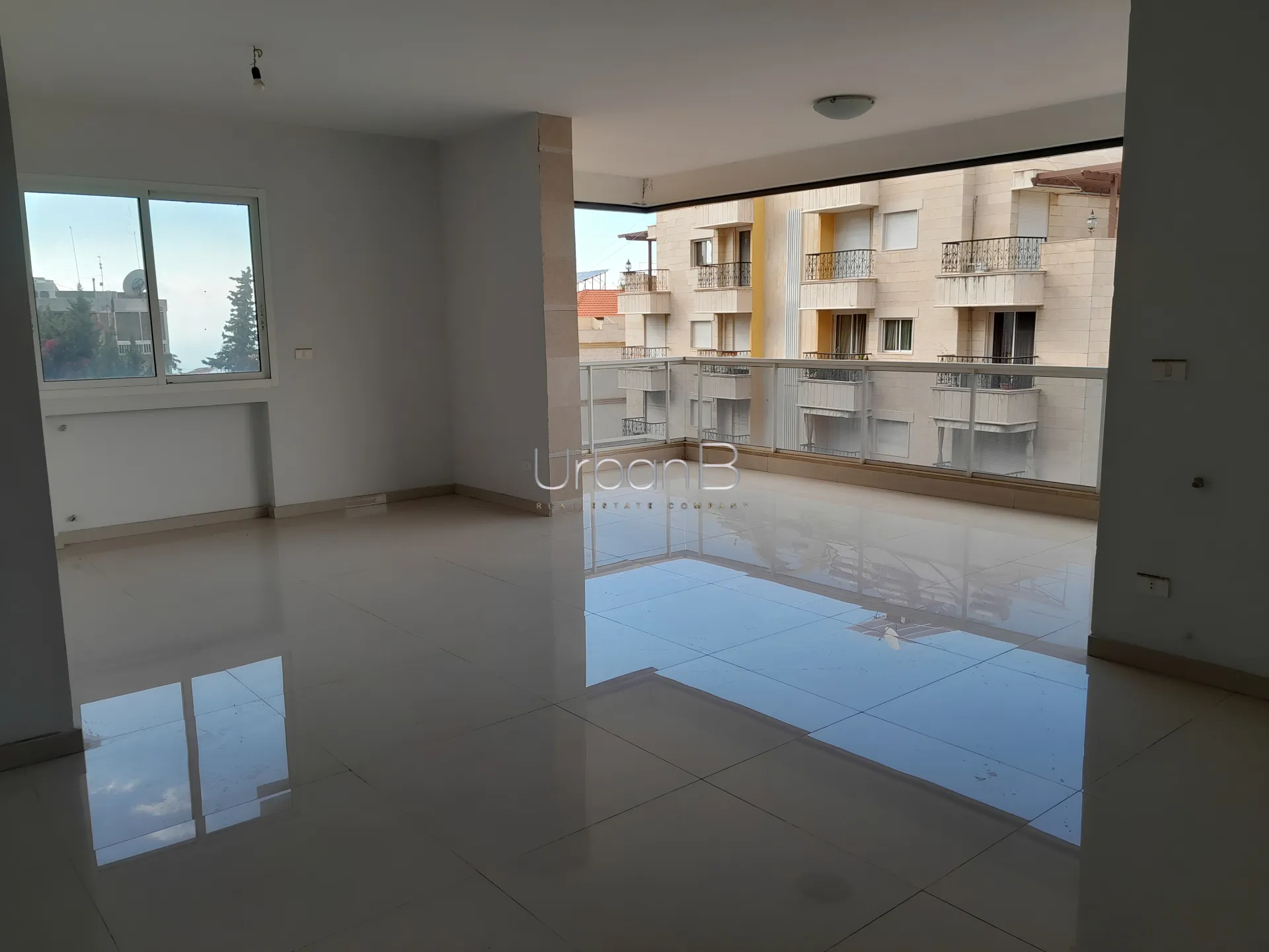 Residential in Cornet chahwan, lebanon - 3 bed, 4.0 bath