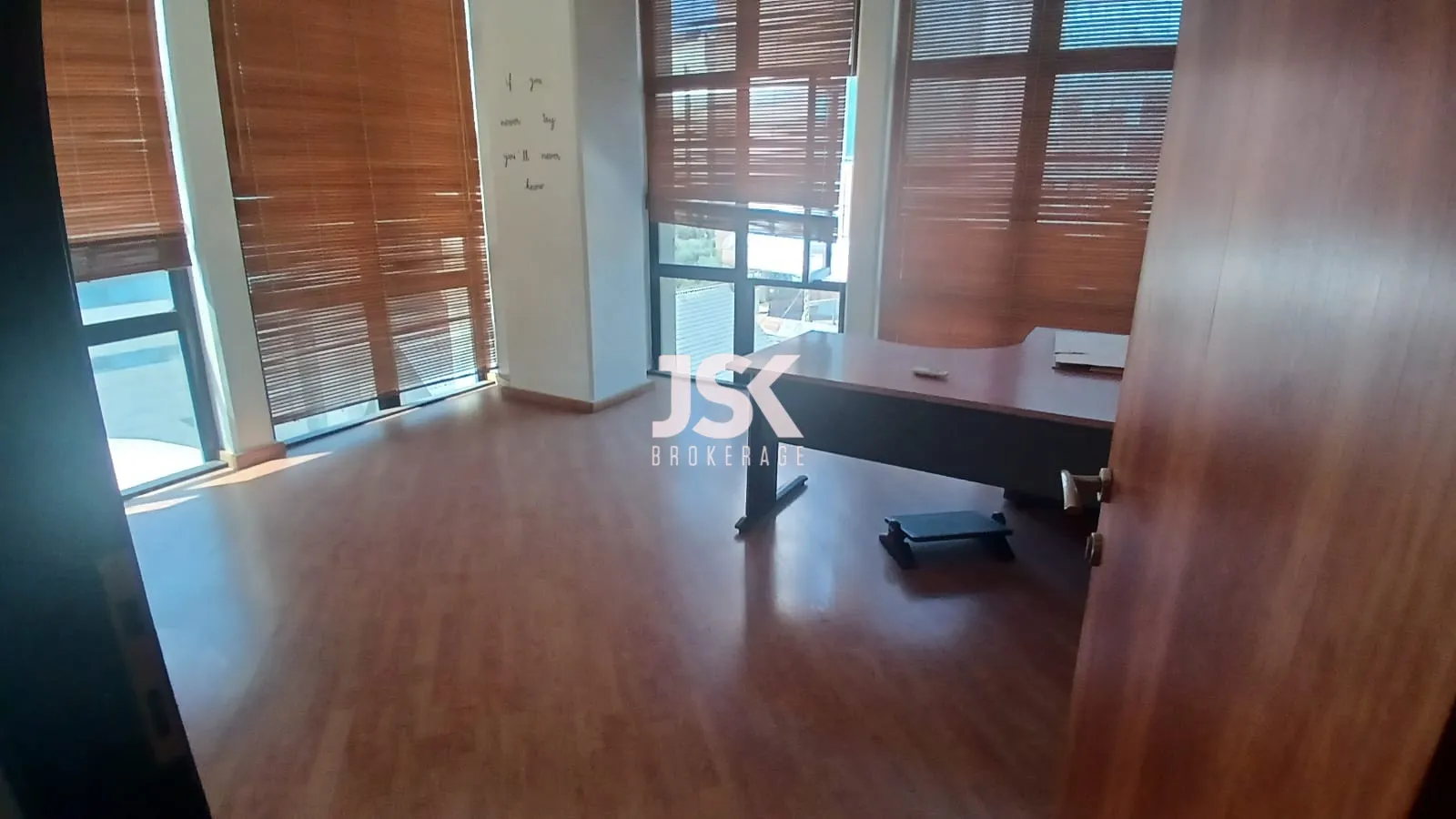 Office for Rent in Sin El Fil