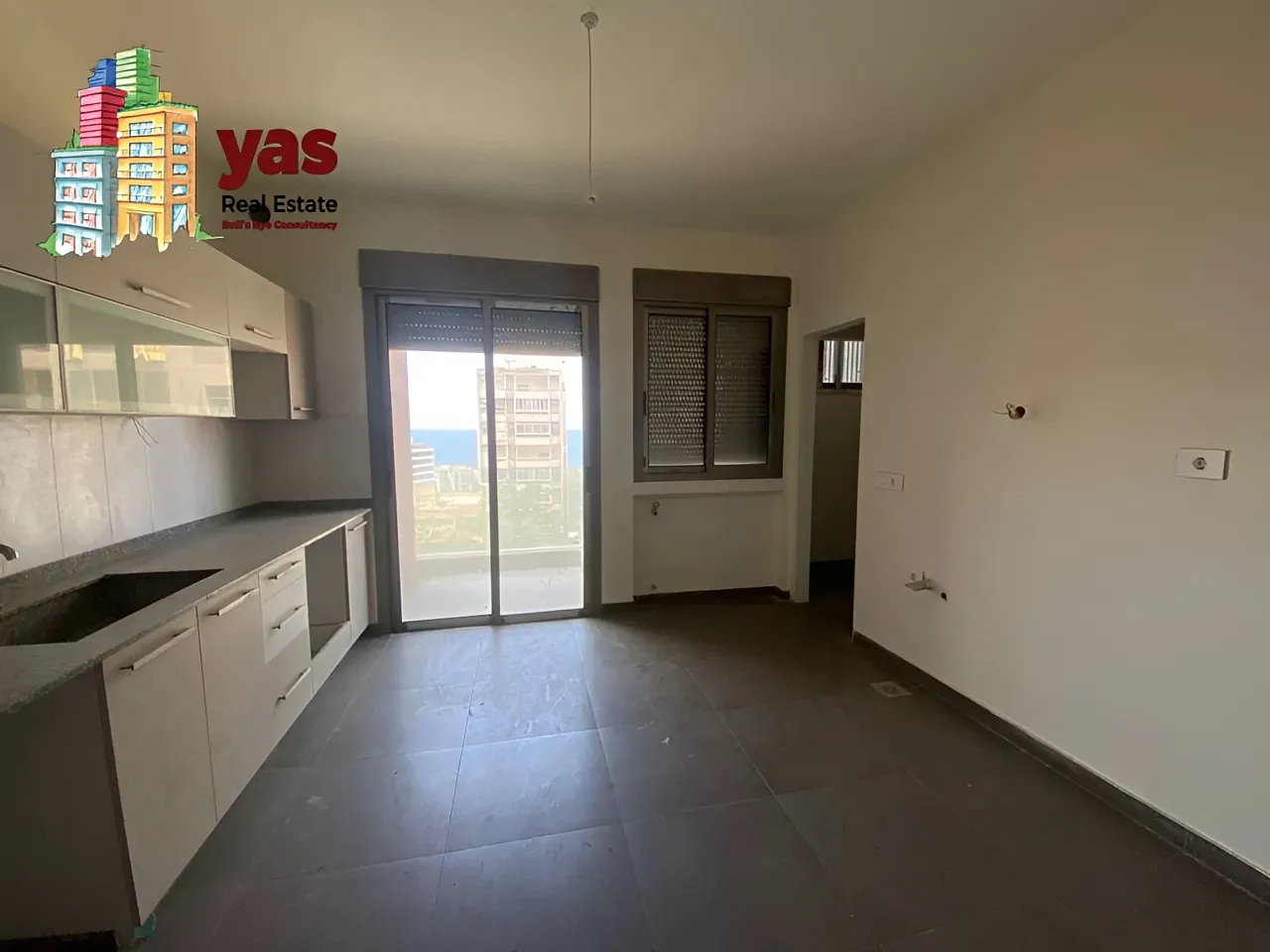 Apartment for Sale in Haret Sakhr