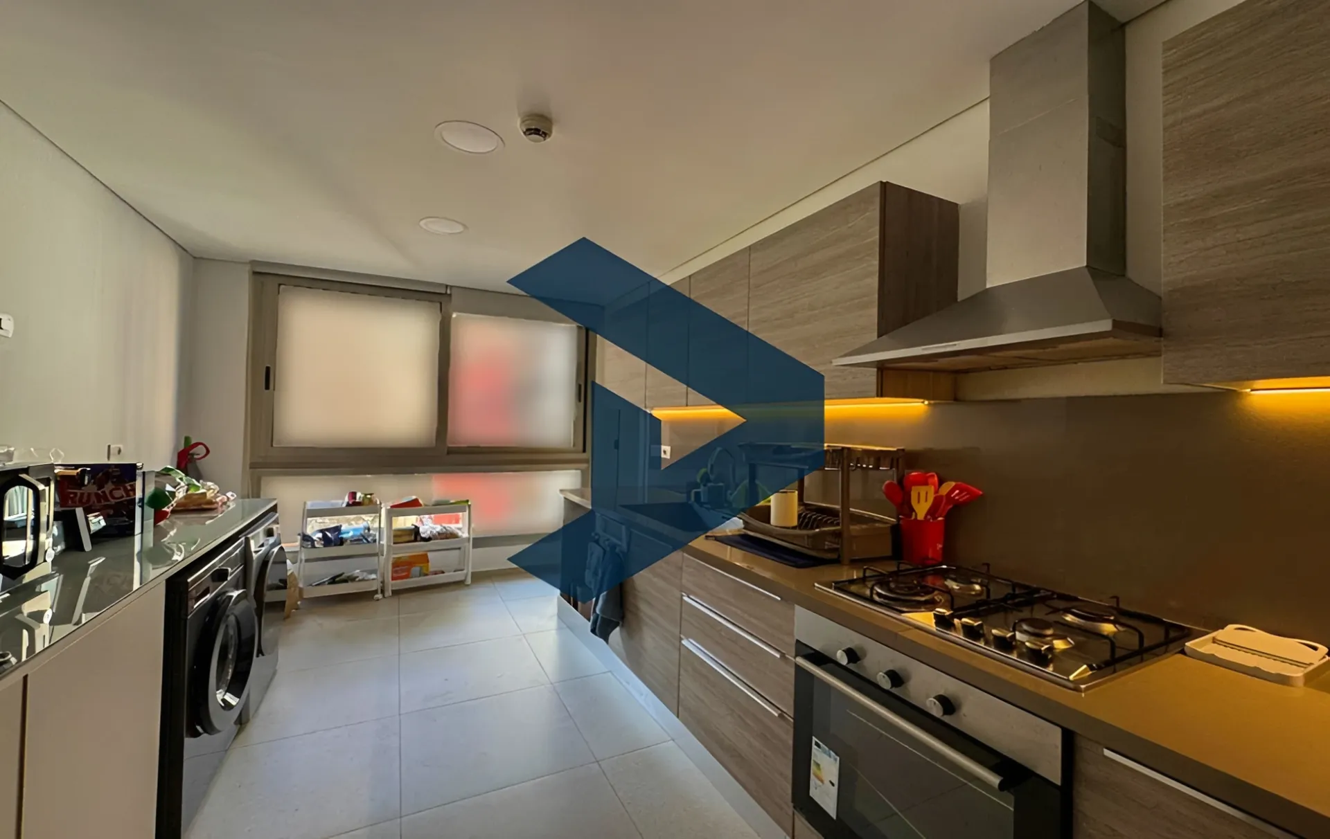 Apartment for sale in Ain Al Mraiseh, Beirut, Lebanon - 3 bed, 4 bath