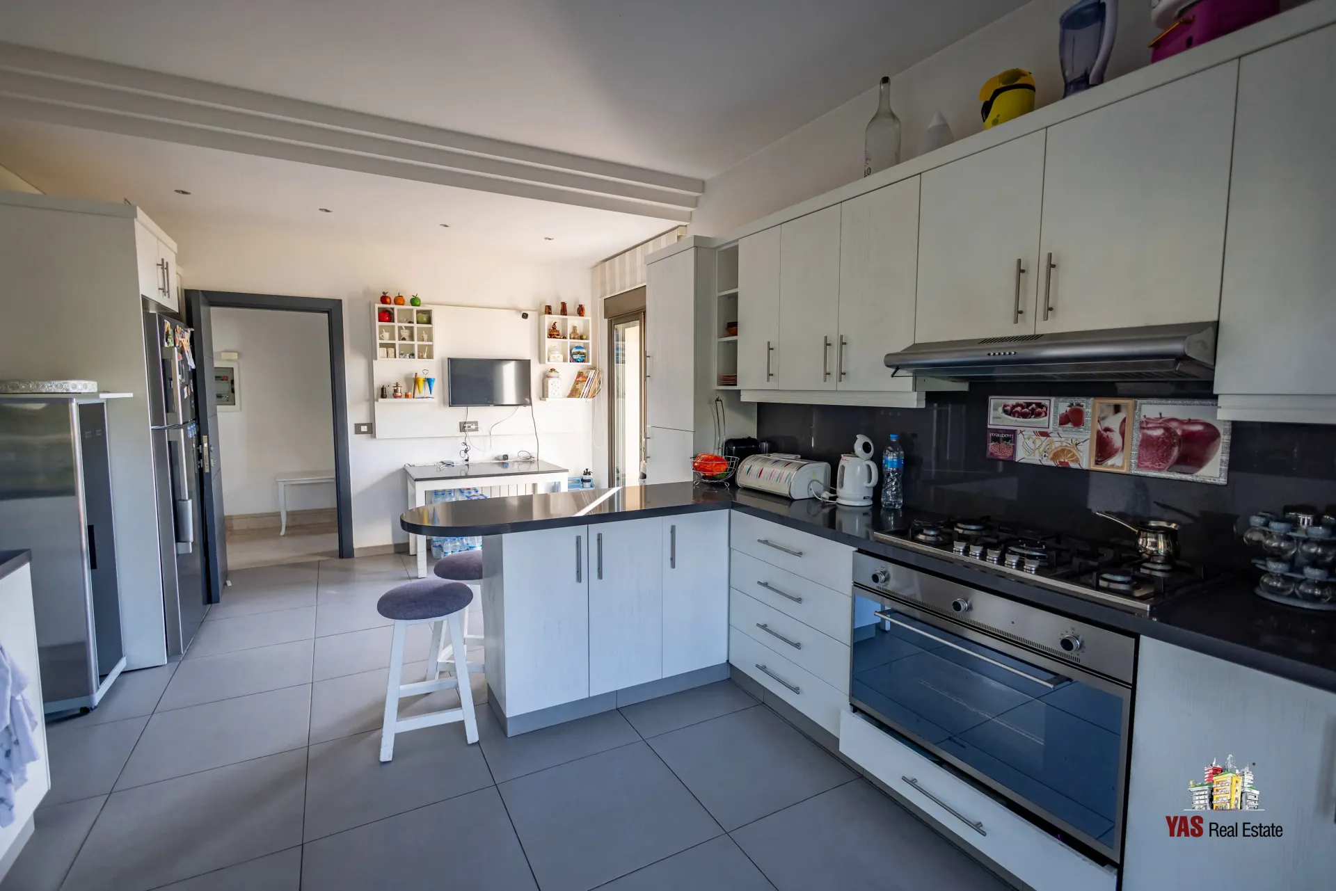 Apartment for Sale in Ballouneh