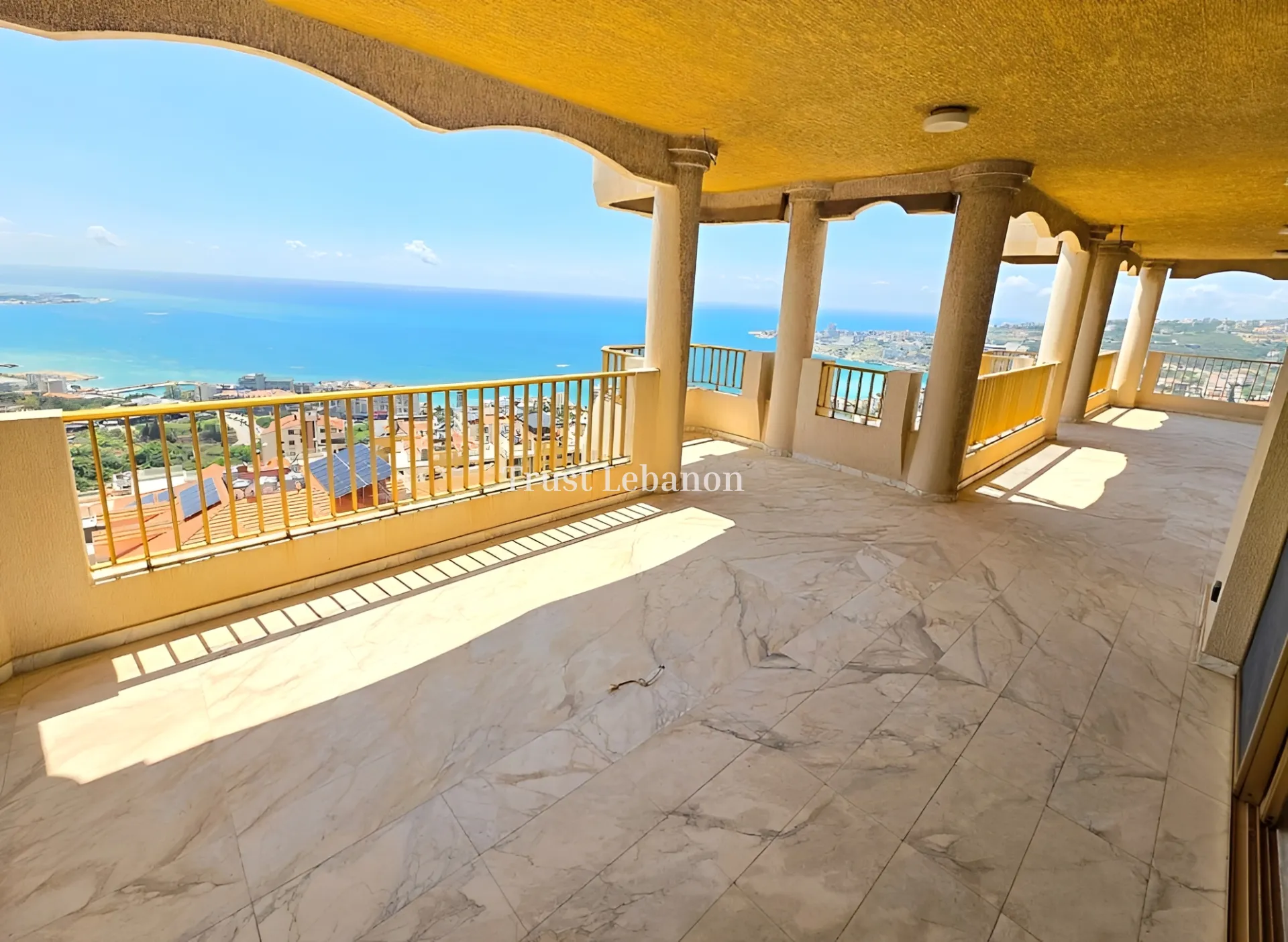 Apartment for sale in Sahel Aalma, Lebanon - 5 bed, 7 bath