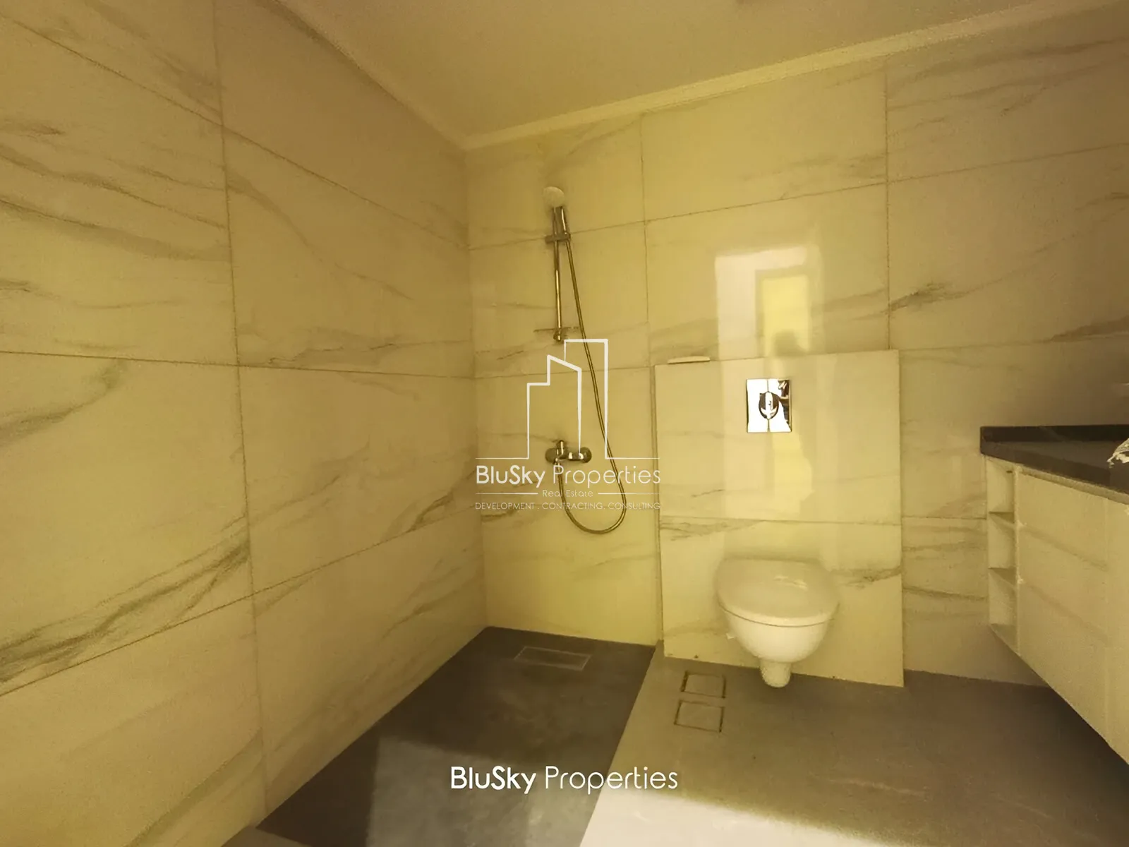 Apartment for Sale in Adma