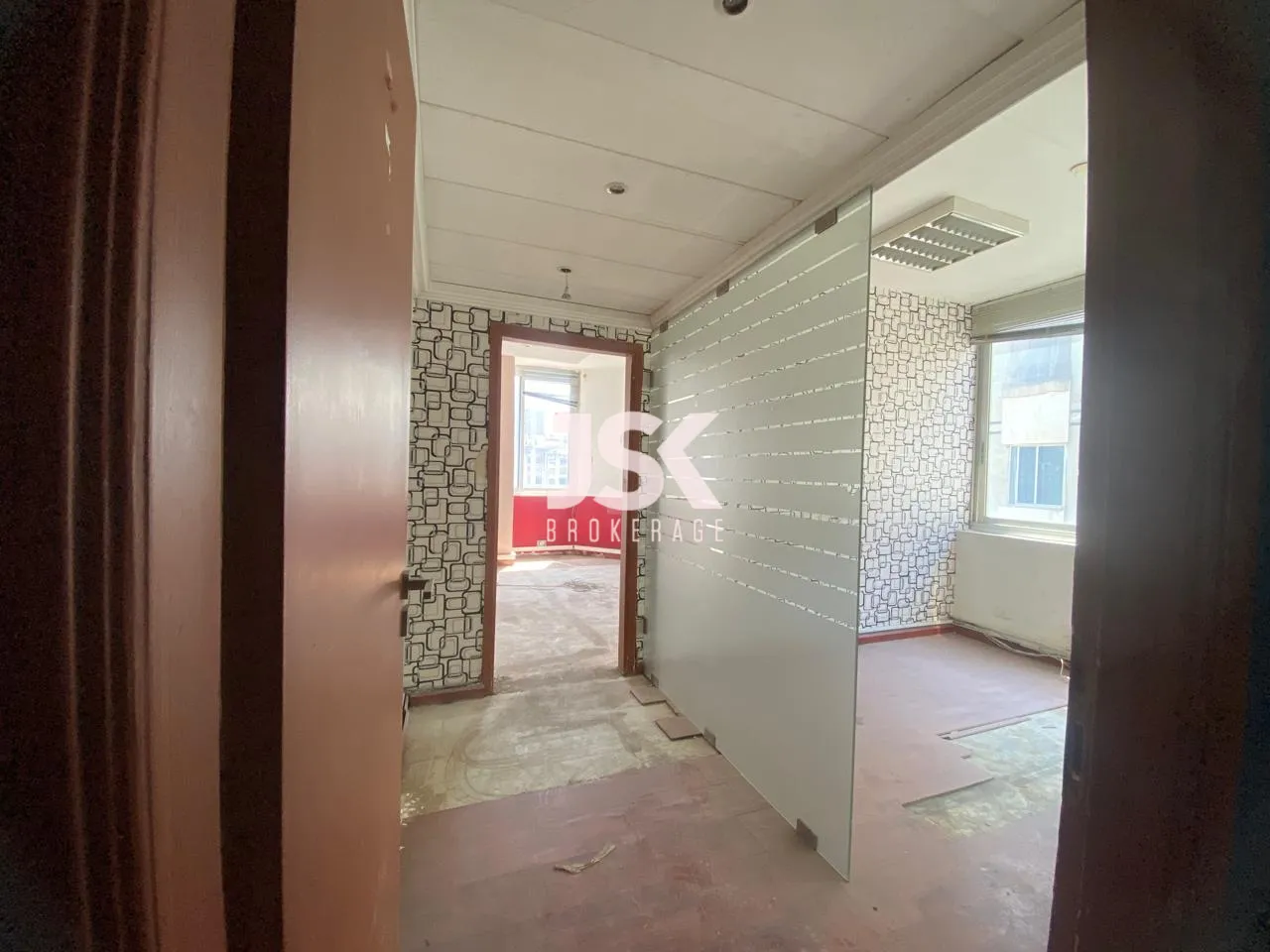 Building for Sale in Verdun