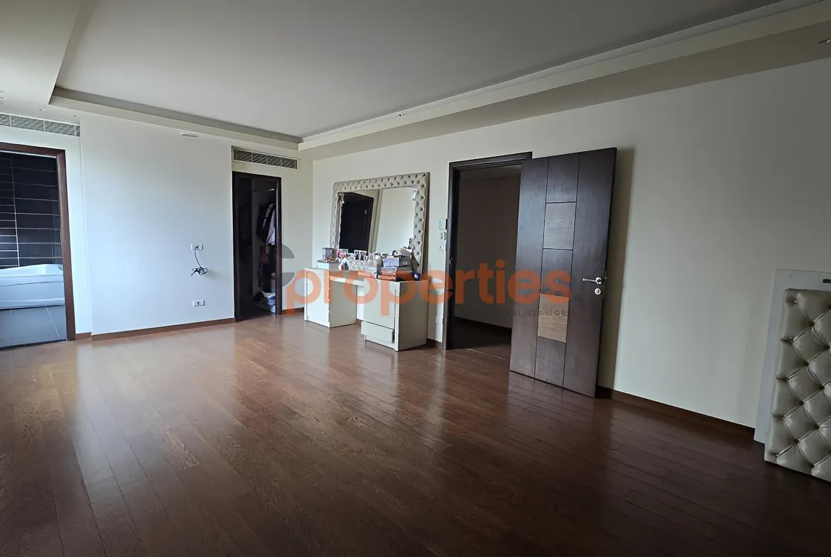 Apartment for Rent in Forn El Chebbak