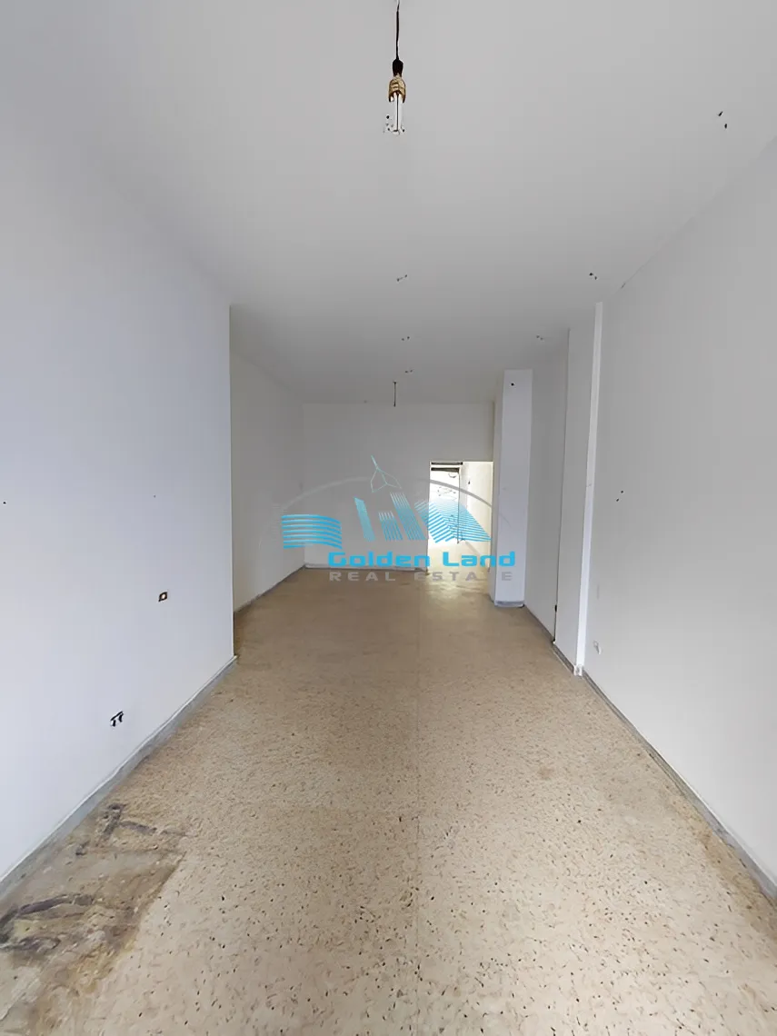 Shop for rent in Mazraat Yachoua