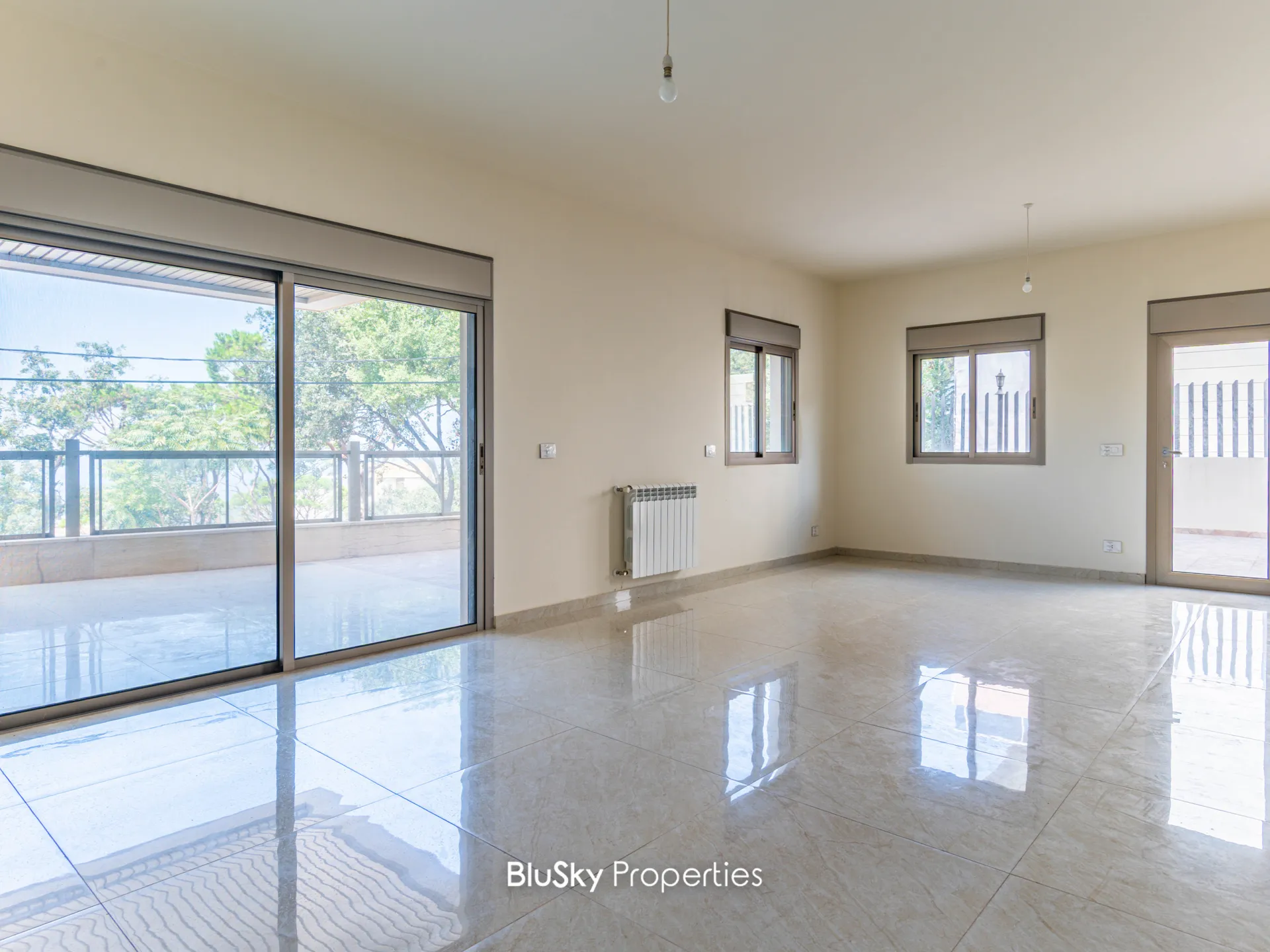 Apartment for sale in Qornet el hamra, lebanon - 3 bed, 3.0 bath