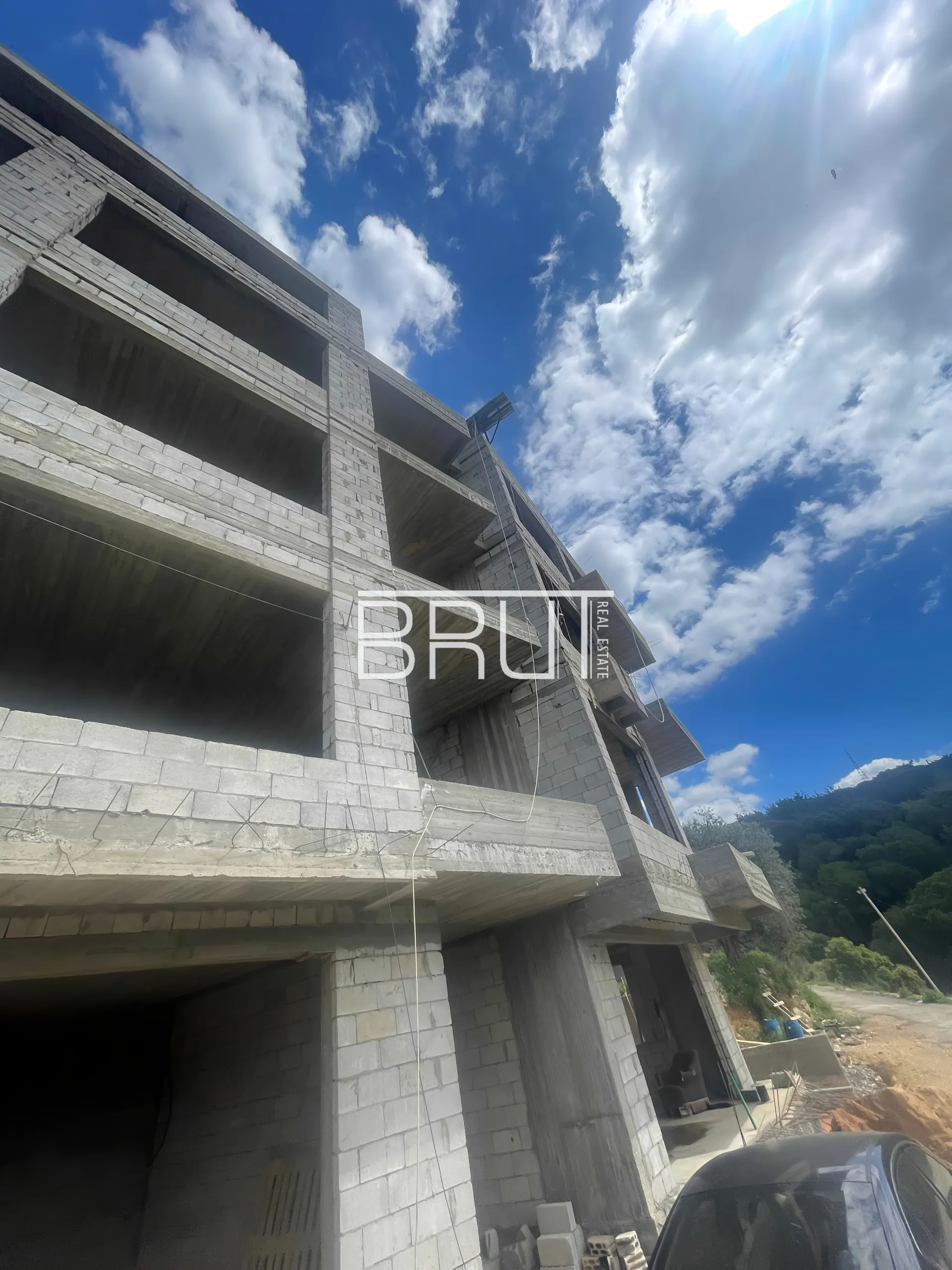Apartment for Sale in Jeita - 3 bed