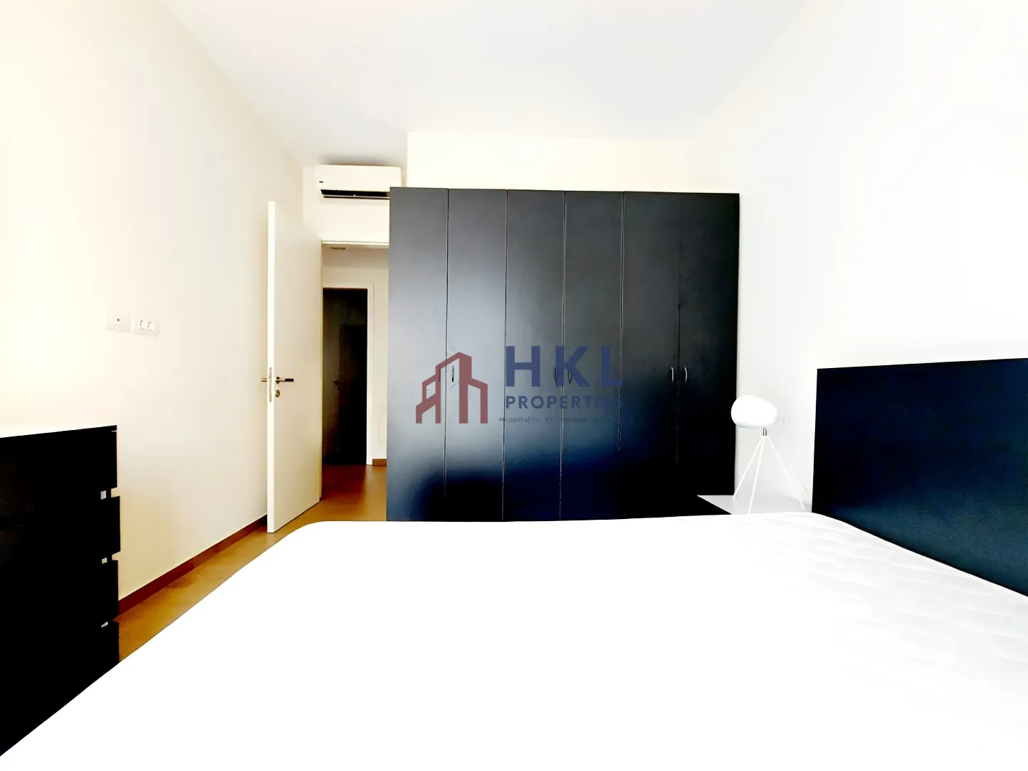 Apartment for rent in Ain Al Mraiseh, Beirut, Lebanon