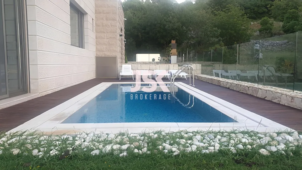 Villa for Sale in Annaya , Lebanon