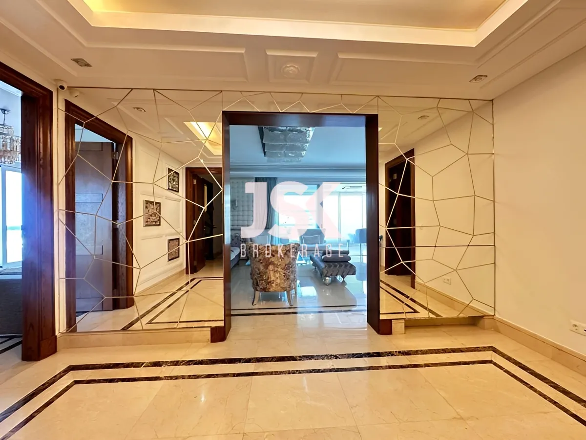 Apartment for Sale in Ain Al Mraiseh, Beirut, Lebanon