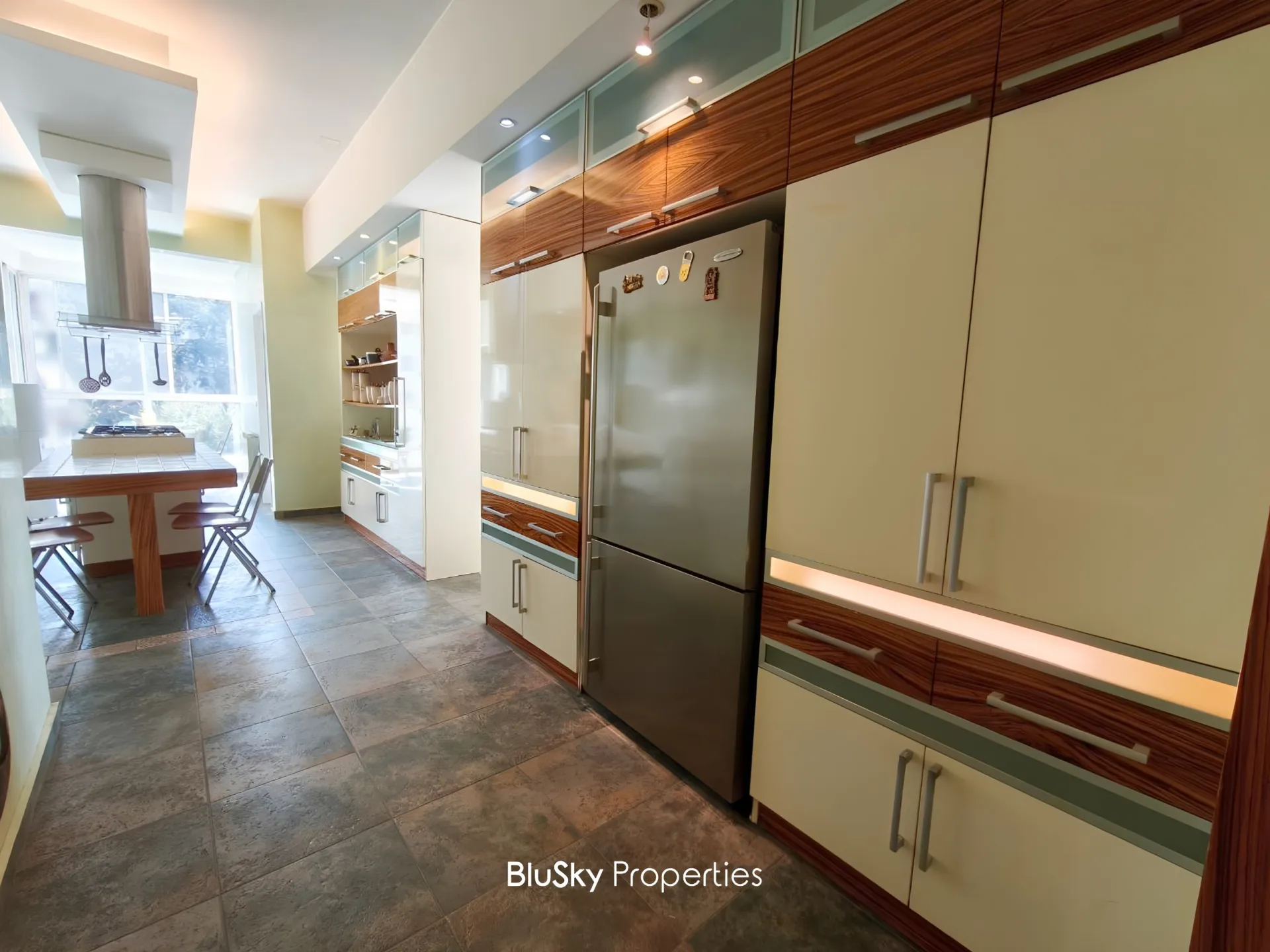 Apartment for sale in Fanar