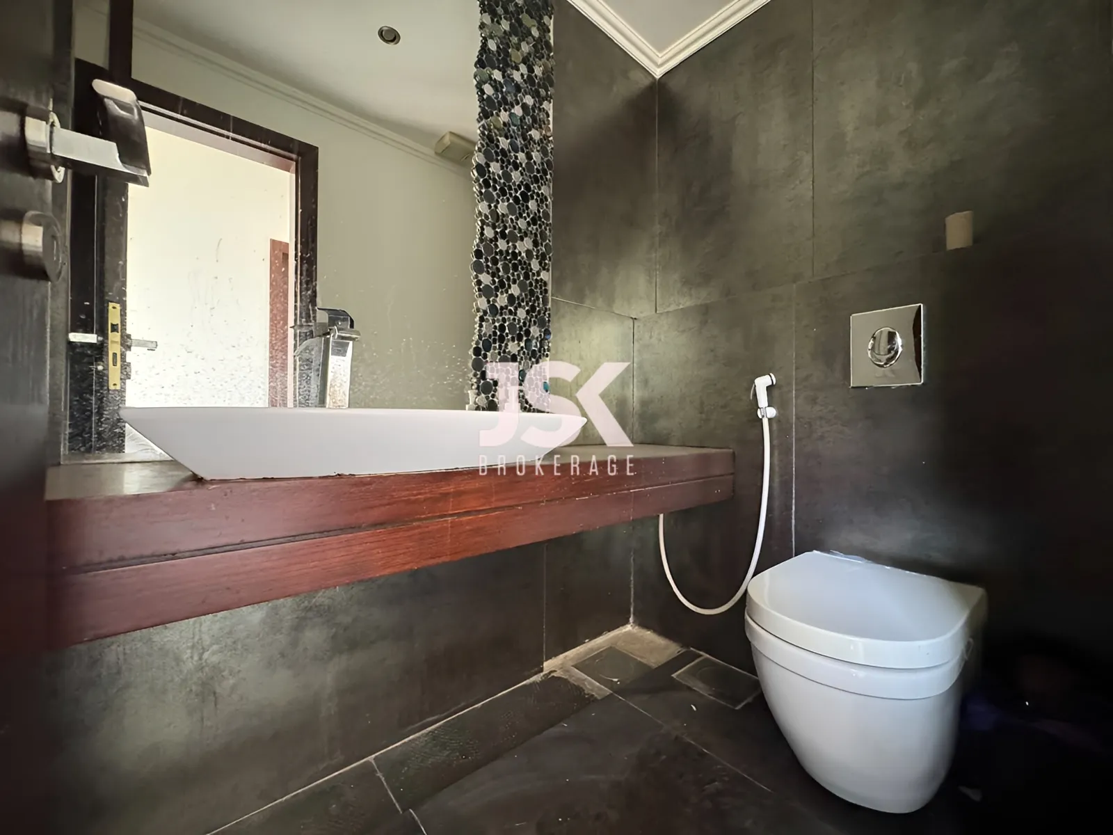 Loft for Rent in Beit Meri