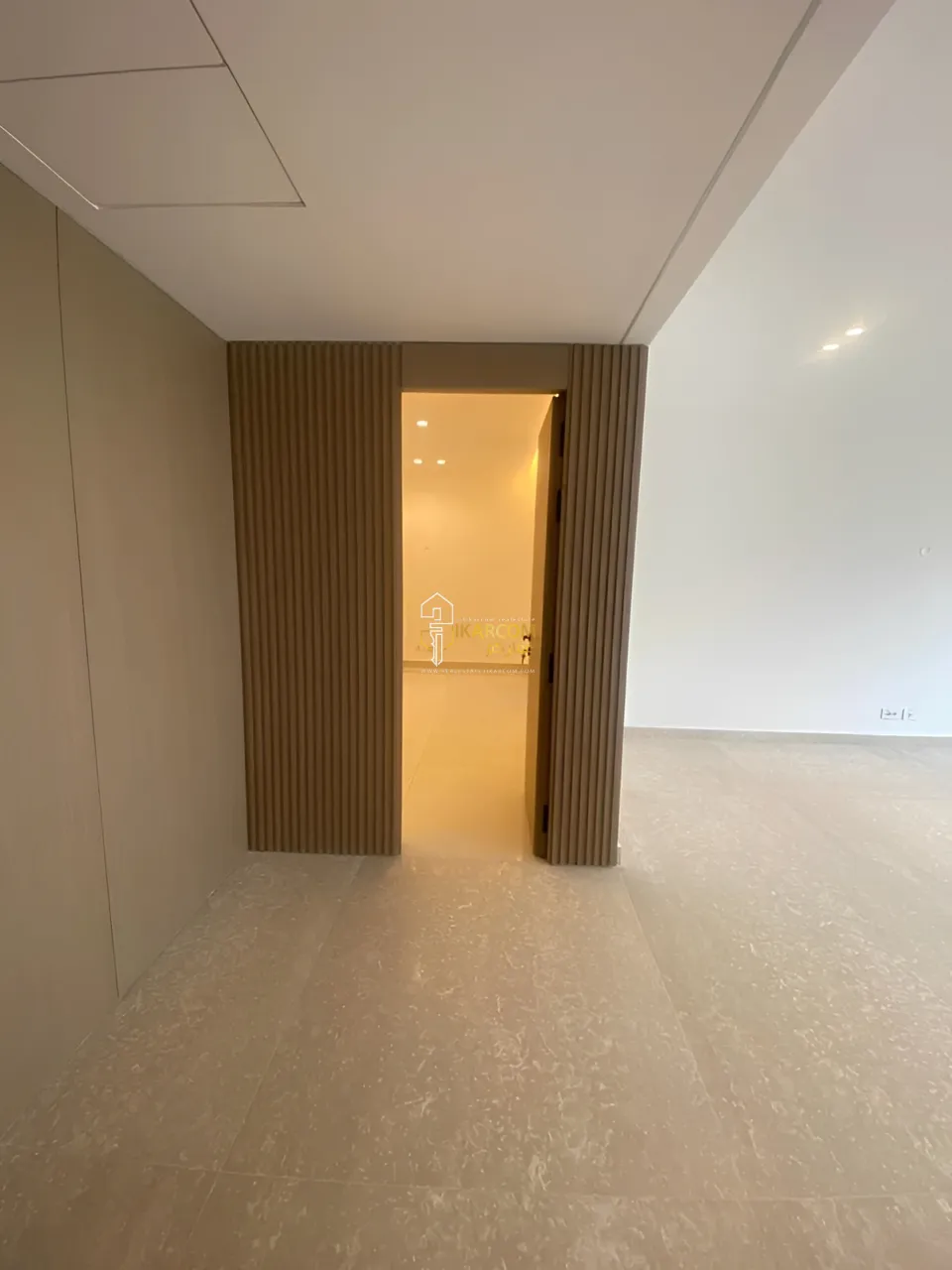 Apartment for sale in Ramlet El Baida, Bayrut, Lebanon