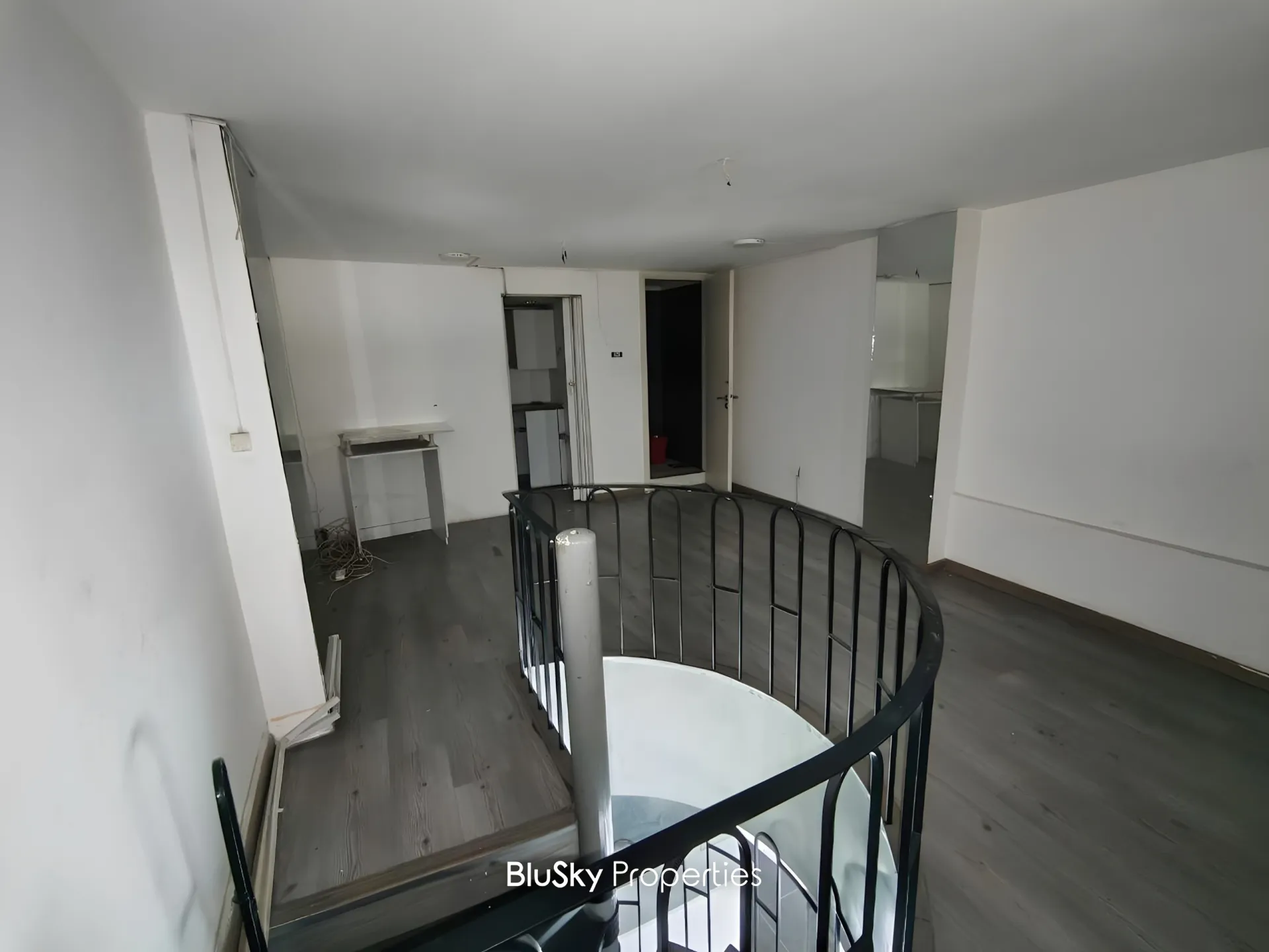 Shop for rent in Jal El Dib