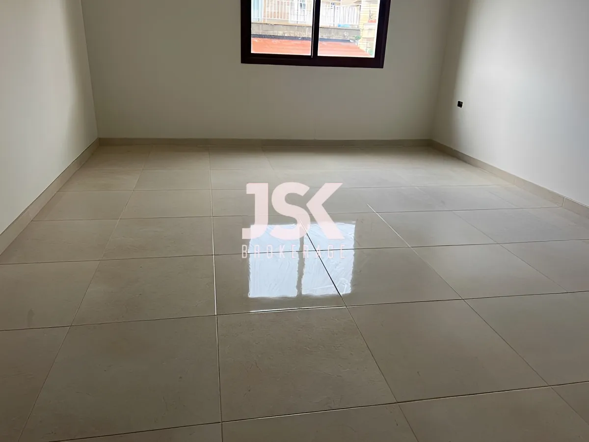 Apartment for Sale in Aley, Lebanon - 4 bed, 3 bath