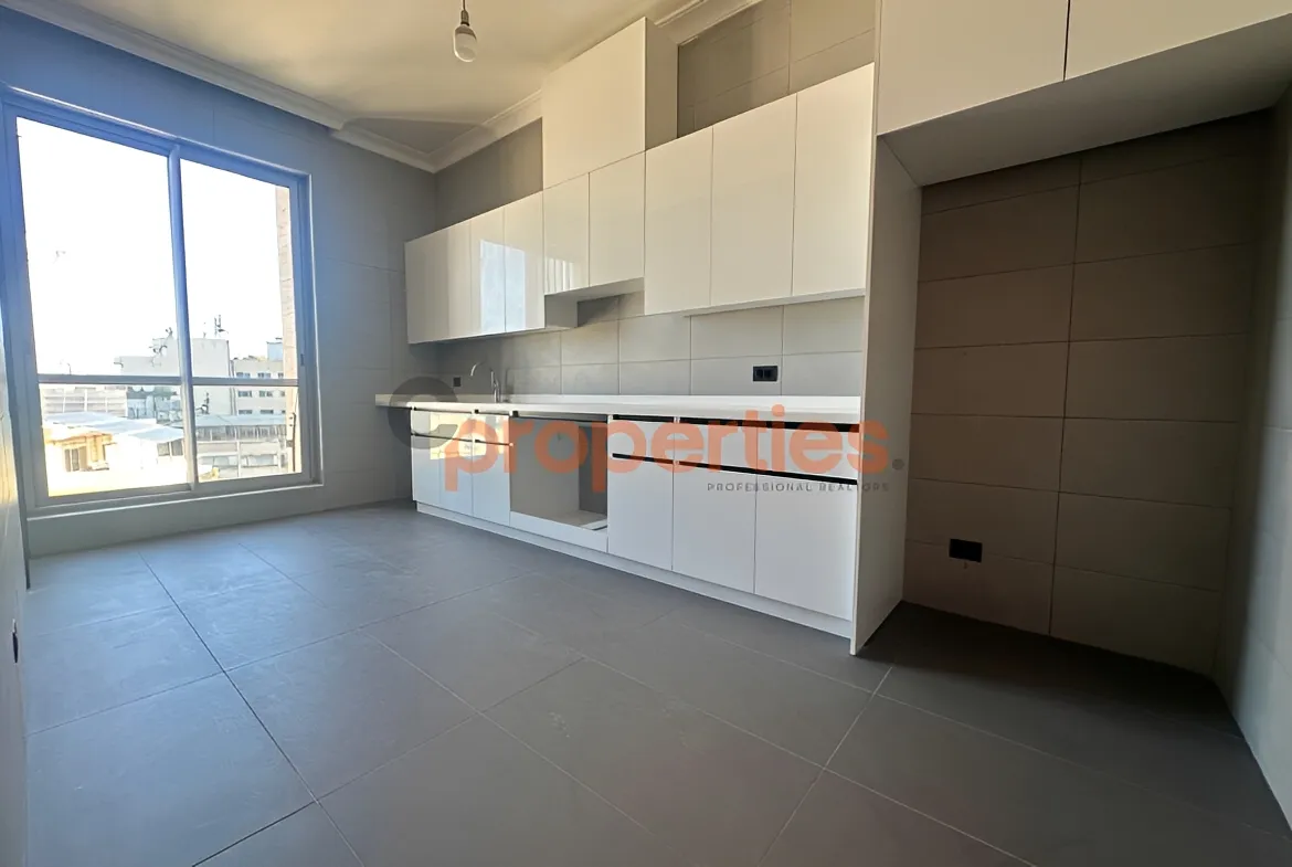 Apartment for Rent in Raoucheh - 3 bed, 4 bath