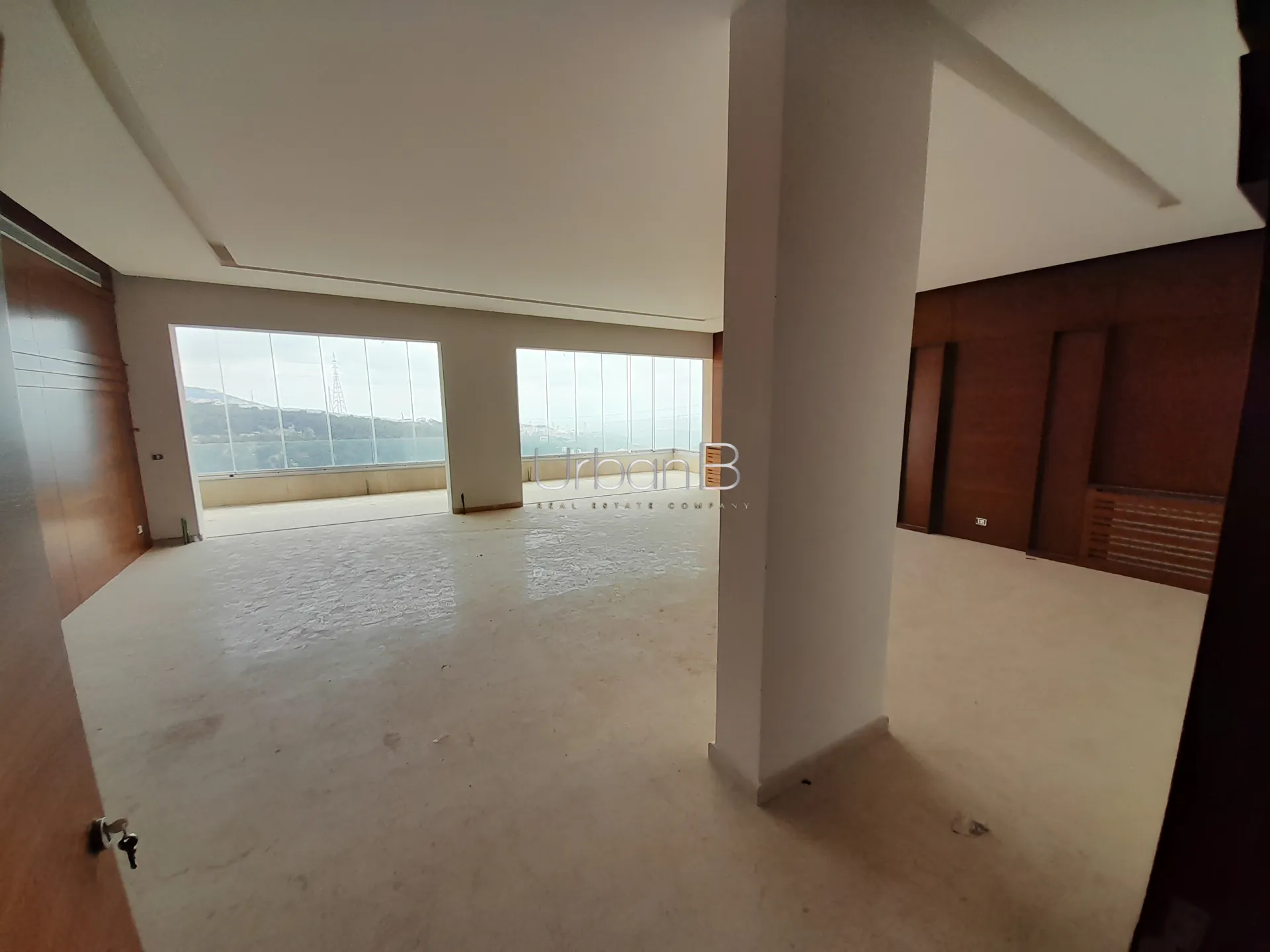 Residential in Rabweh, metn - 4 bed, 4.5 bath