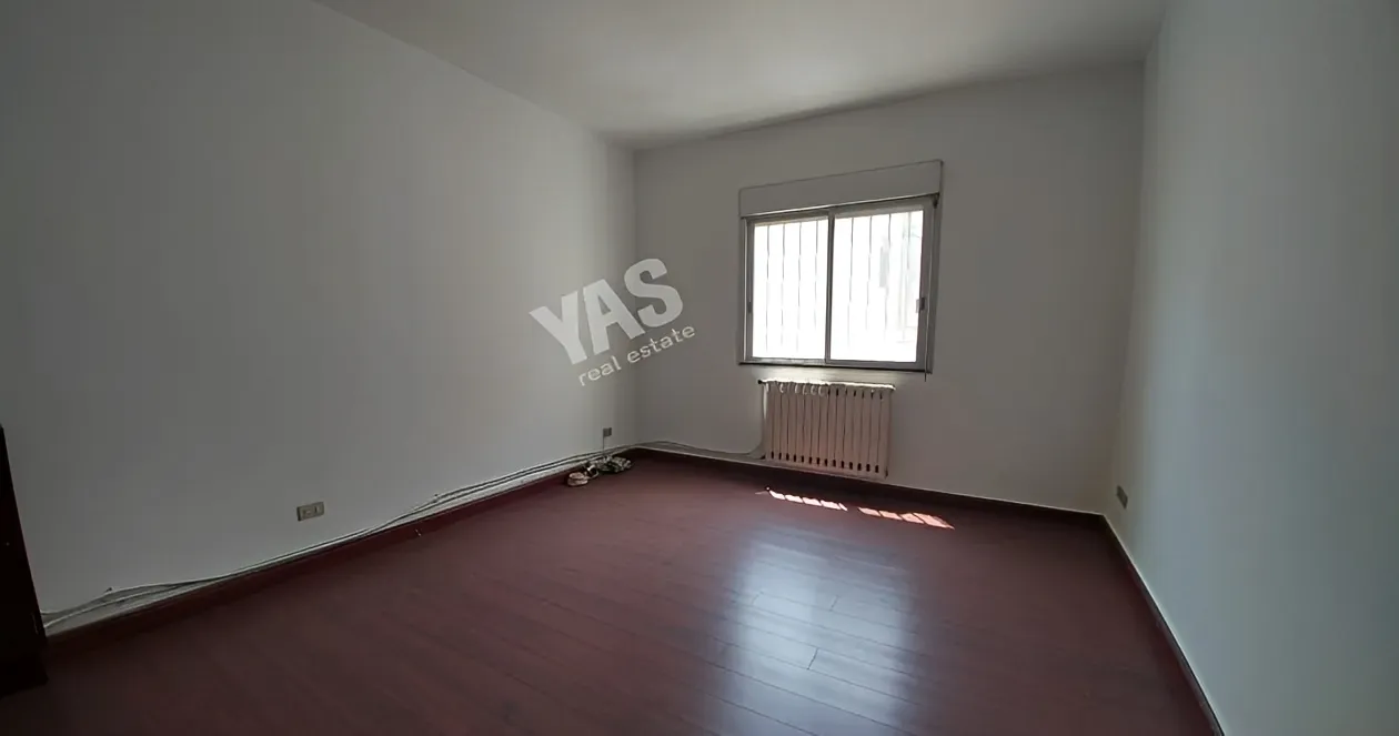 Apartment for Sale in Ballouneh