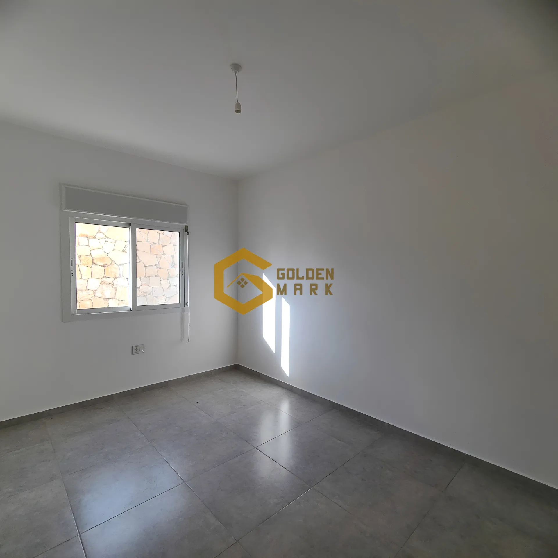 Apartment for Sale in Hosrayel