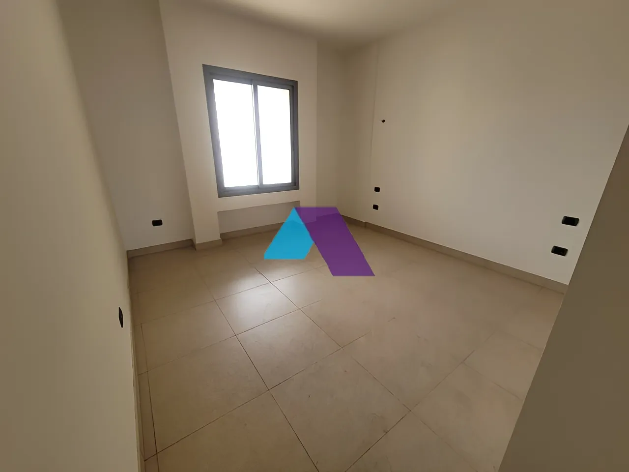Apartment for sale in Ramlet El Baida, Beirut, Lebanon