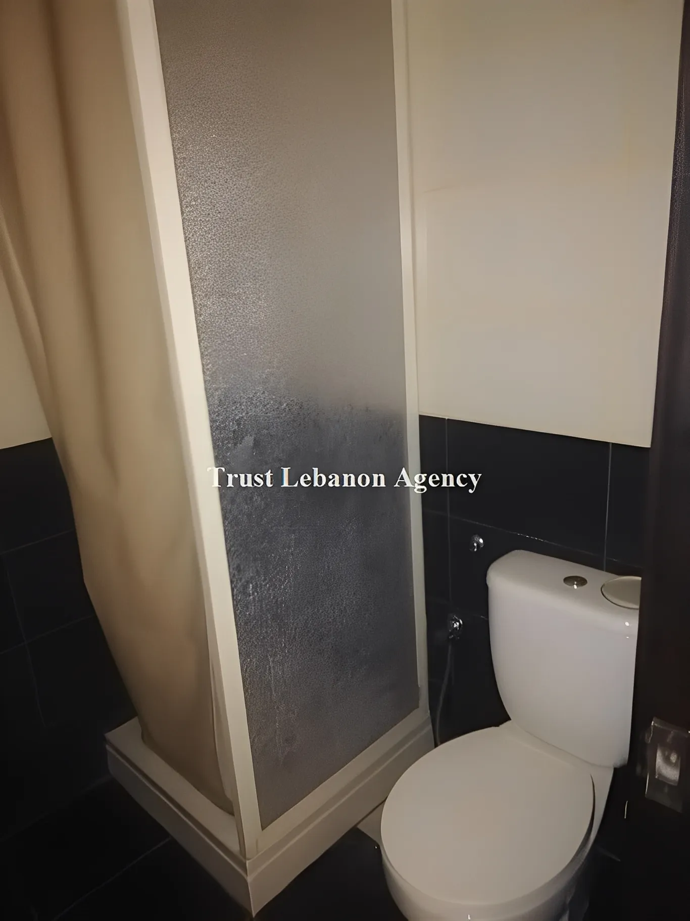 Commercial Property For Sale in Keserwan, Maameltein