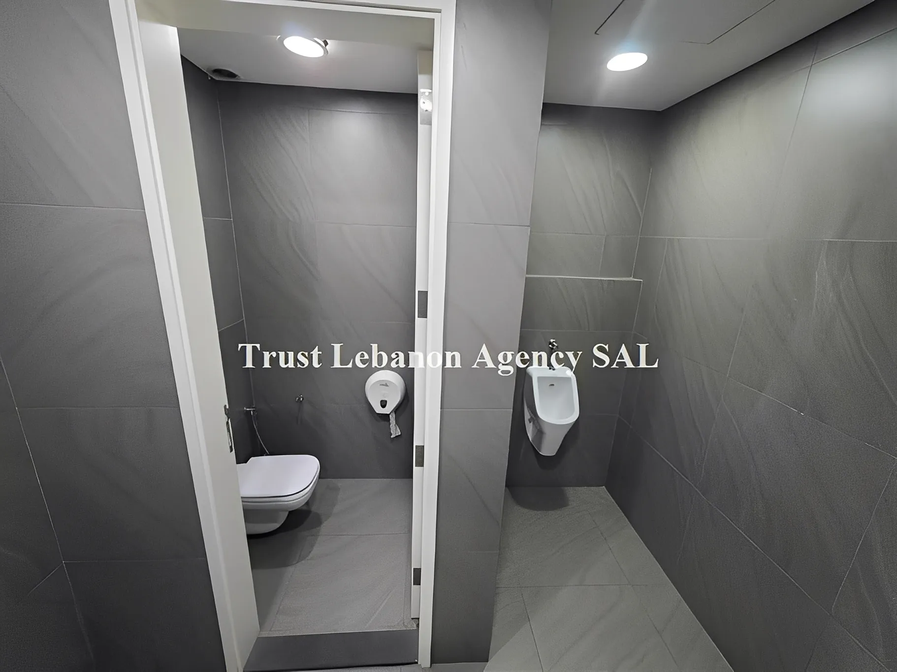 Office for rent in Metn, Horsh Tabet