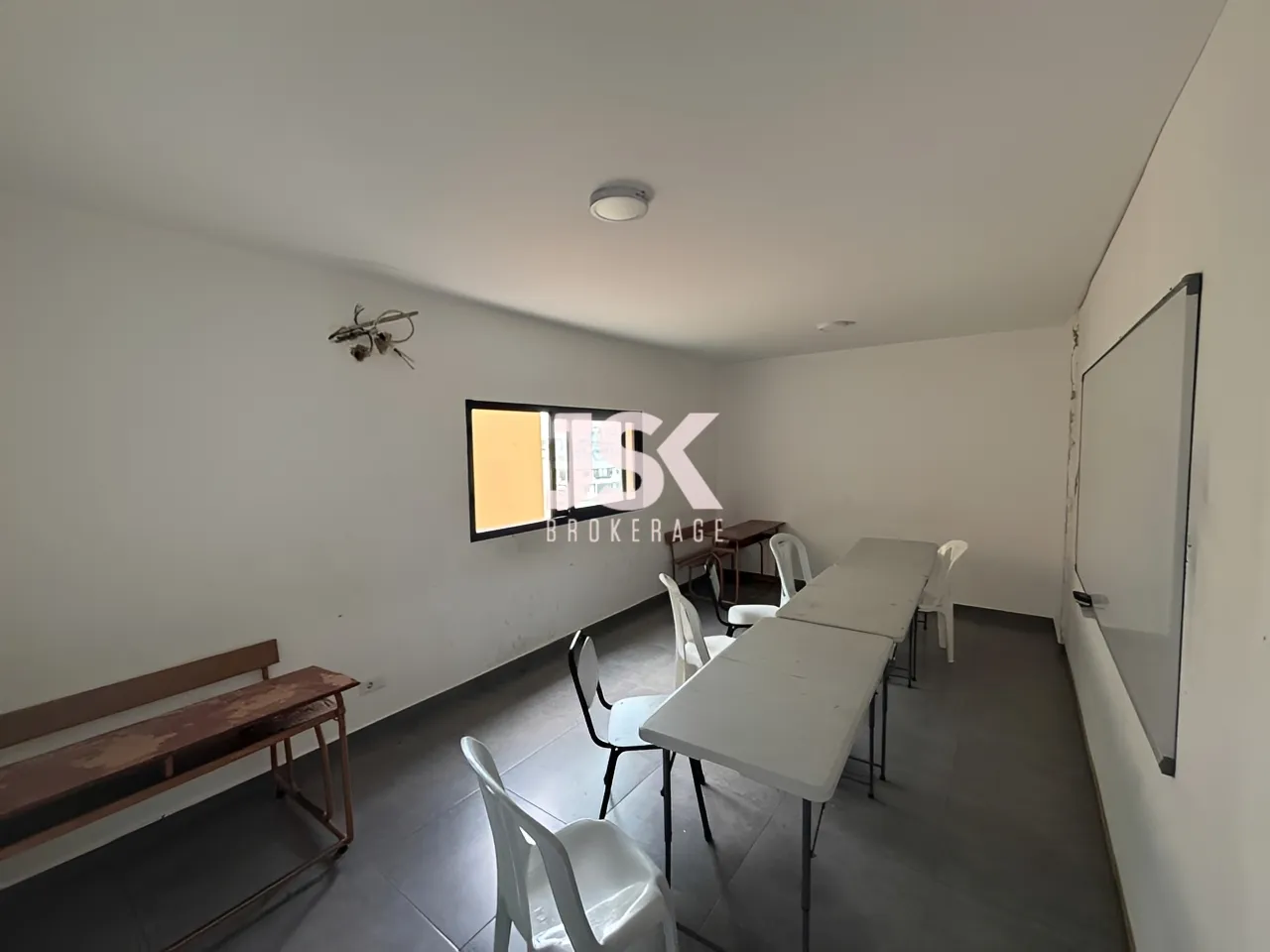 Office for Rent in Aaoukar