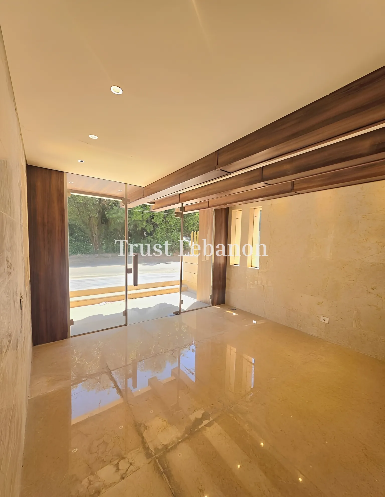 Apartment for sale in Ballouneh, Lebanon