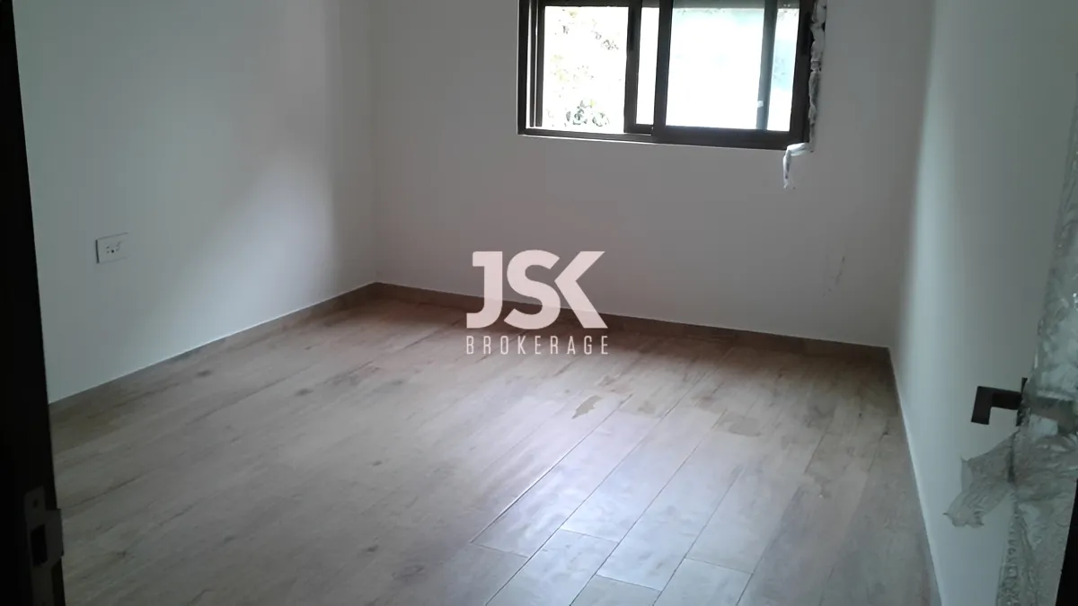 Apartment for Sale in Aaoukar, Lebanon - 3 bed