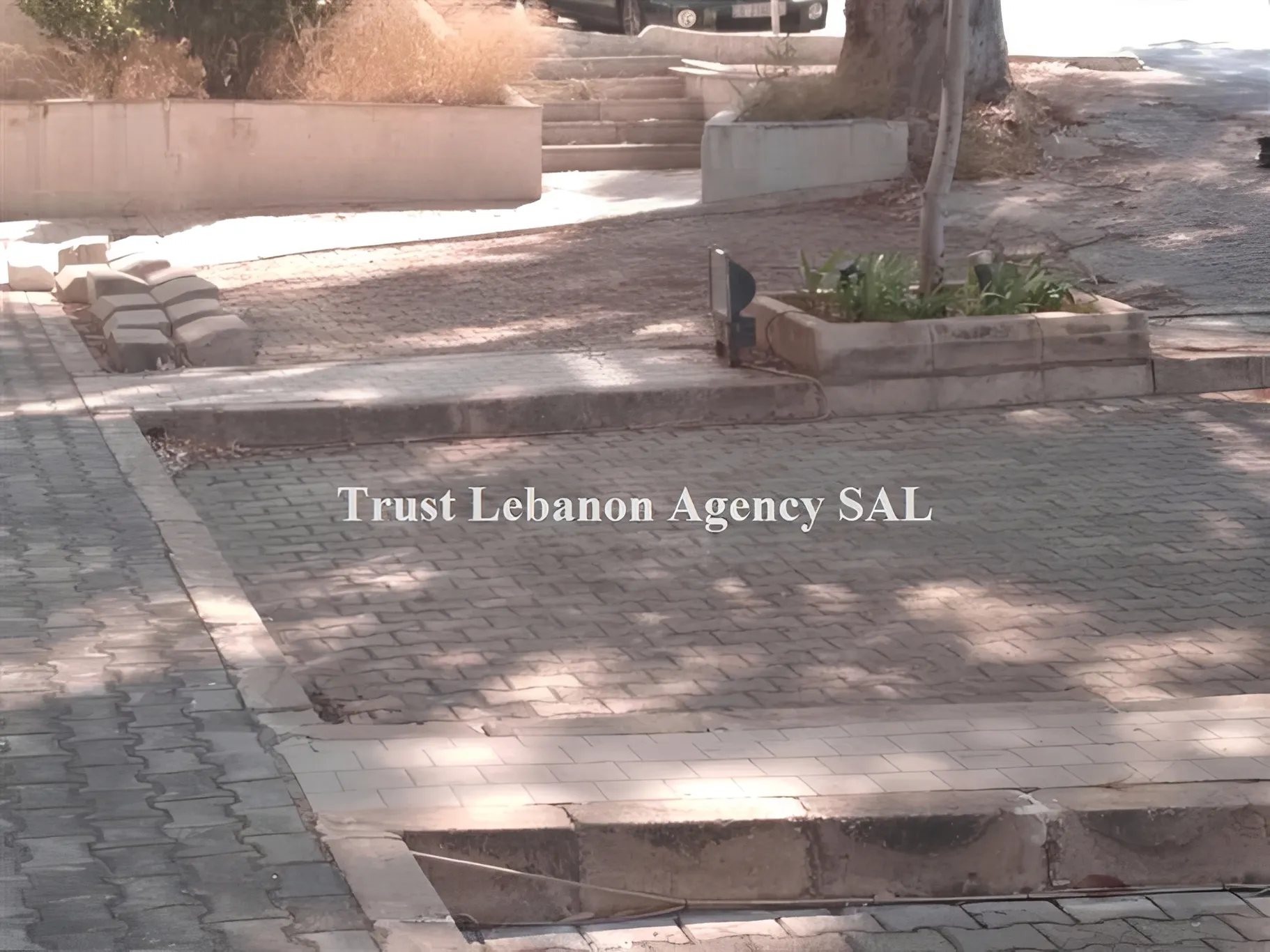 Commercial Property For Rent in Baabda, Hazmieh