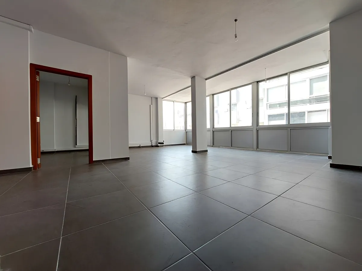 Office for Sale in Zalqa