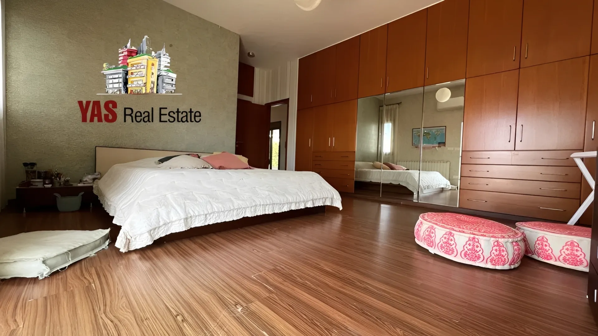 Villa for Sale in Ballouneh