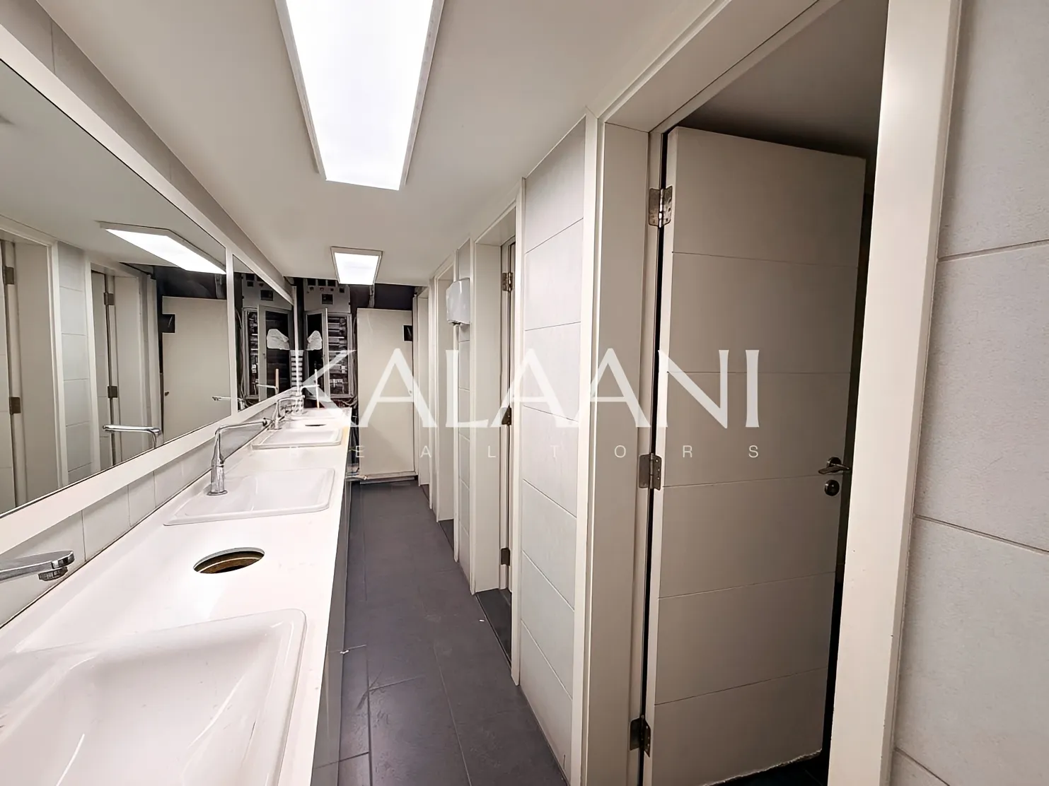 Office for sale in Dbayeh, Lebanon