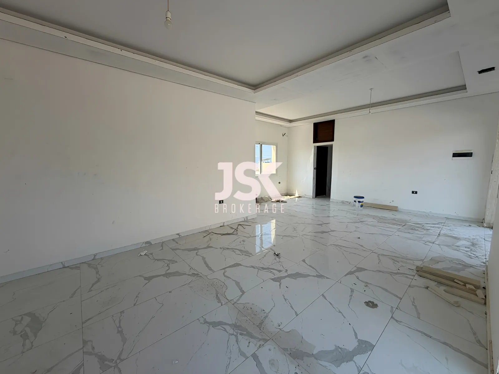 Office for Sale in Hosrayel