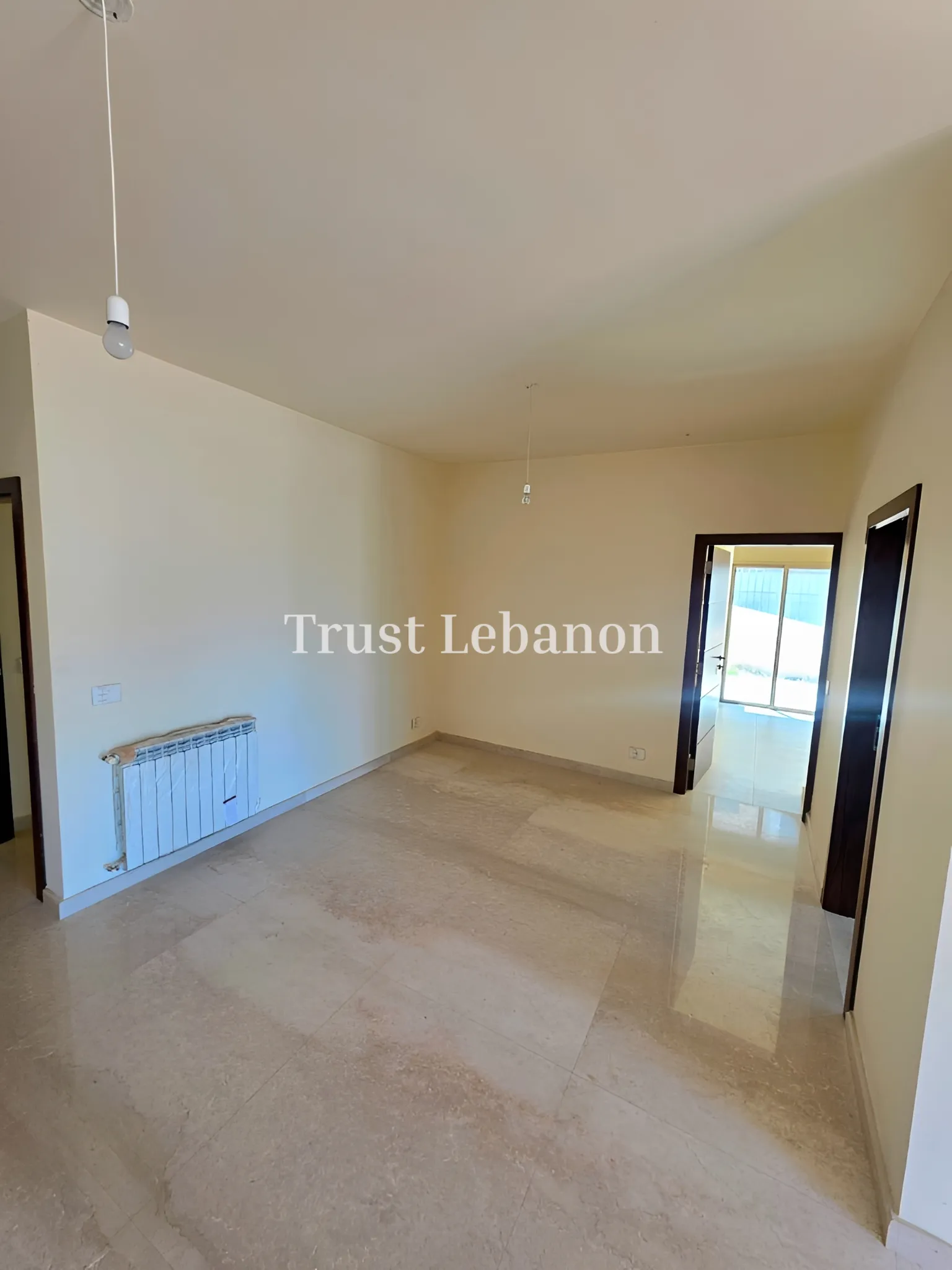 Apartment for sale in Ballouneh, Lebanon