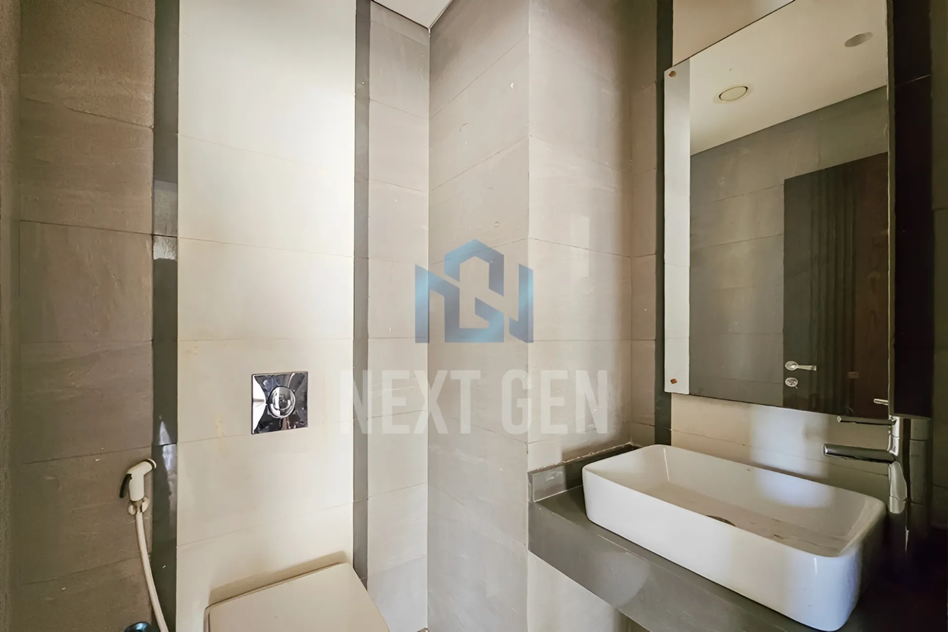 Apartment for sale in Ramleh Al Bayda, Beirut, Lebanon