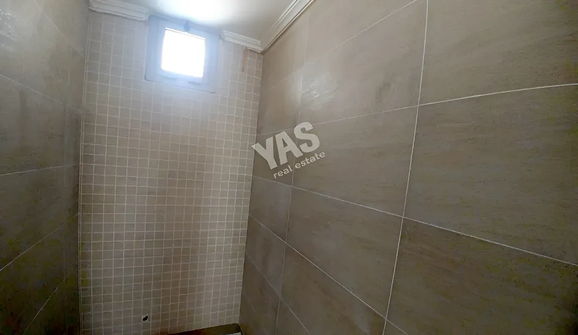 Apartment for Sale in Ballouneh