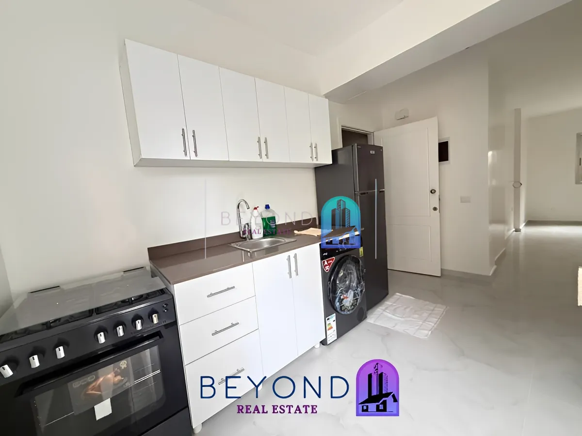 Apartment for sale in Clemenceau, Bayrut, Lebanon - 2 bed, 1 bath