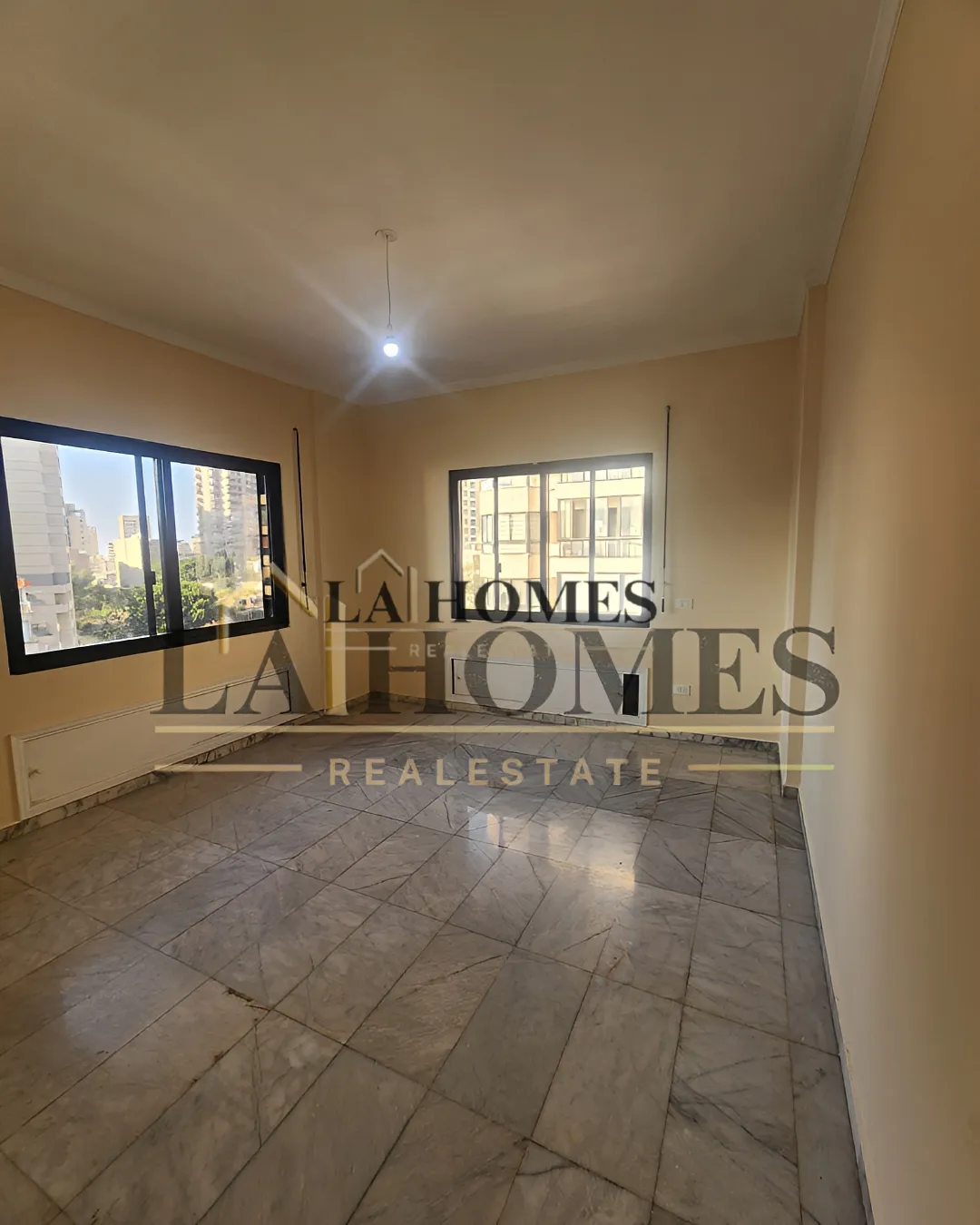 Apartment for rent in Raouche
