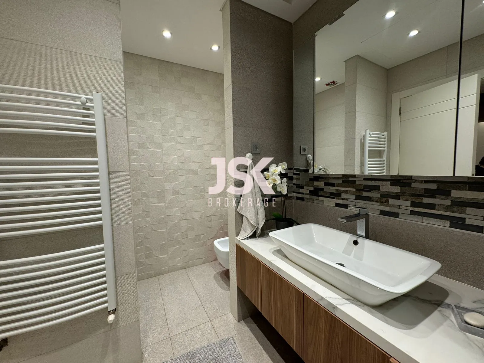 Apartment for Sale in Qennabet Broummana