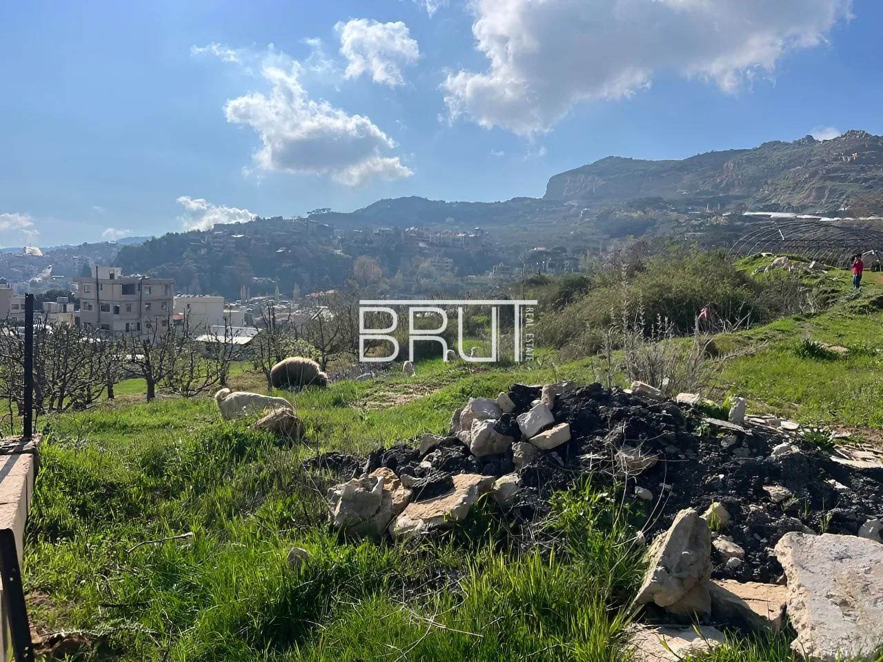 Land for Sale in Hrajel