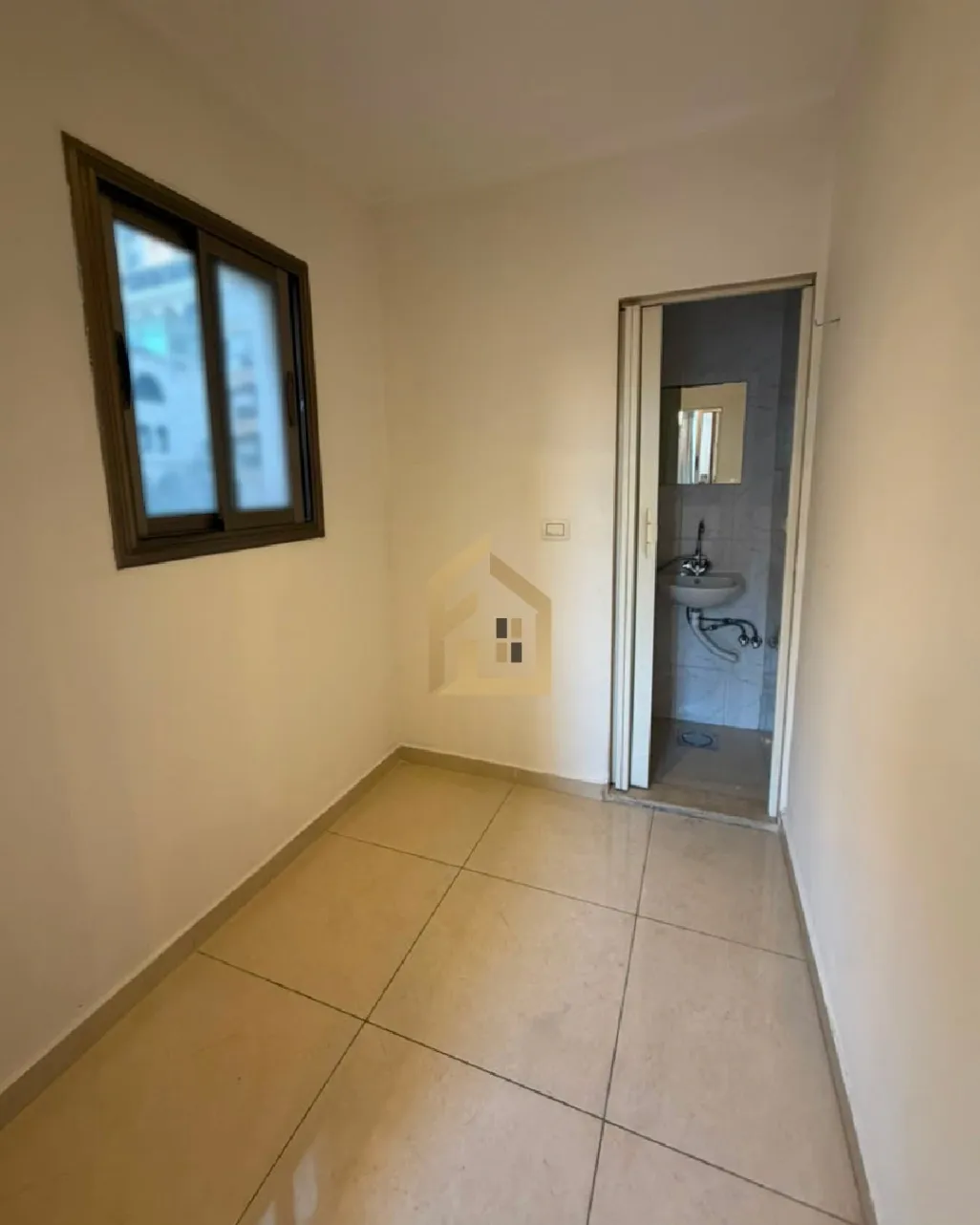 Apartment for rent in Tallet Khayat, Beirut, Lebanon