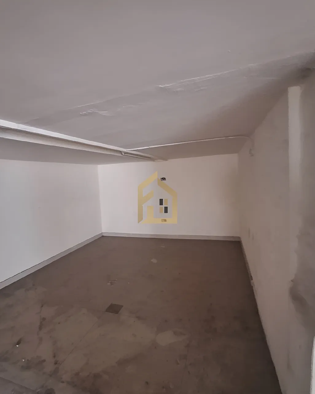 Industrial Unit for sale in Nahr El Mot، Lebanon